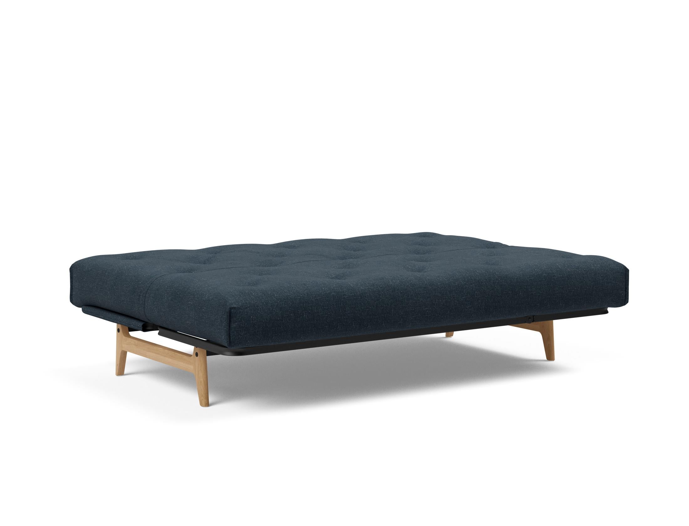 Entdecken Sie das Aslak 140 Bettsofa Nordic Soft Spring: stilvolles Design, robustes Gestell und anpassbare Matratzen für höchsten Schlafkomfort.