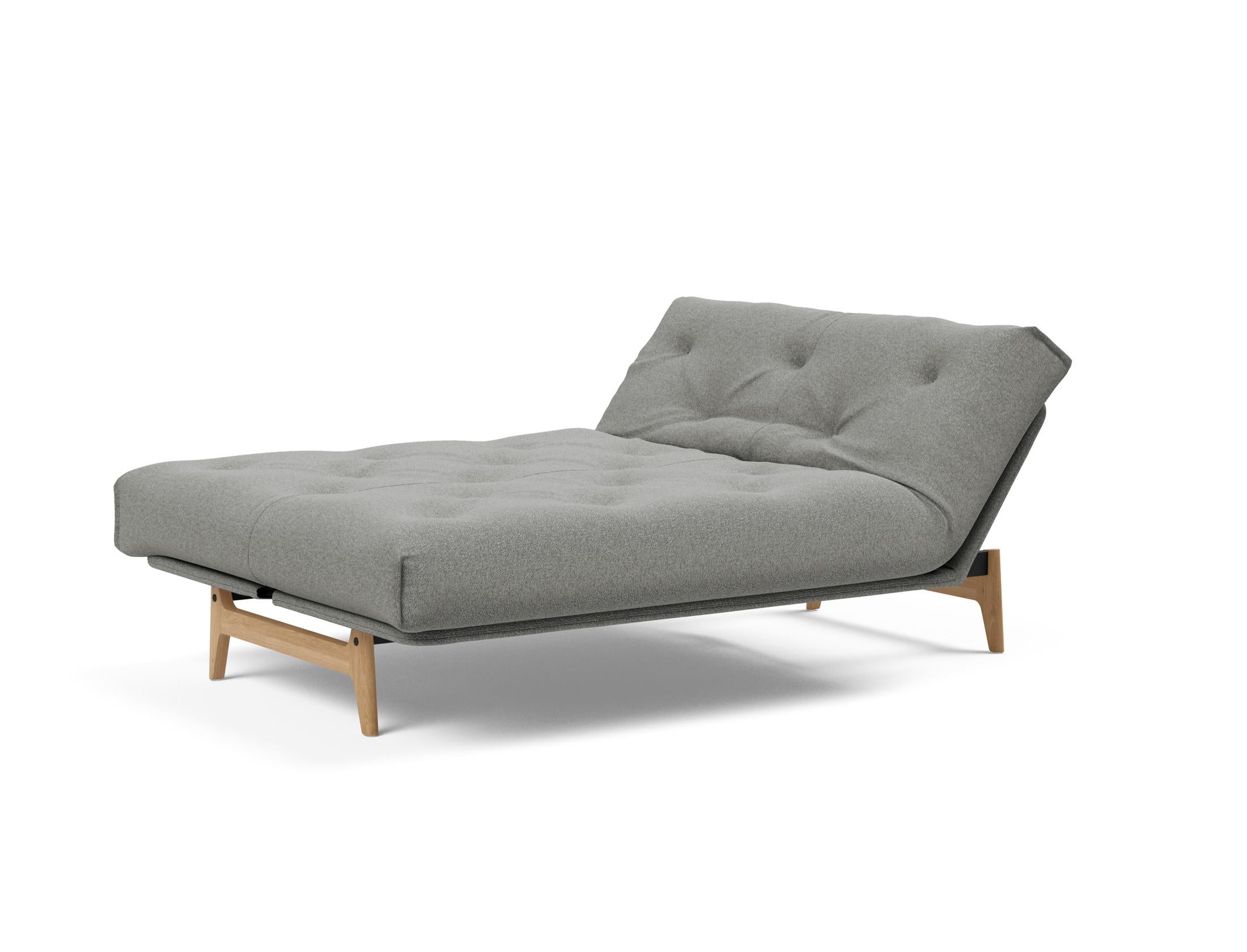 Erleben Sie das Aslak 140 Bettsofa Nordic: Ein elegantes, nachhaltiges Schlafsofa mit bequemer Matratze für höchsten Komfort und vielseitige Nutzung.