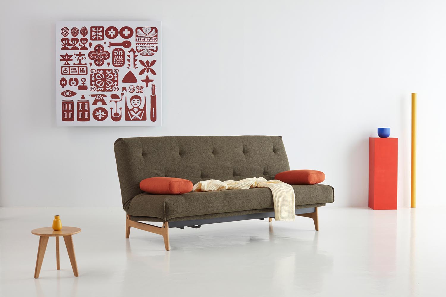 Erleben Sie das Aslak 140 Bettsofa Nordic: Ein elegantes, nachhaltiges Schlafsofa mit bequemer Matratze für höchsten Komfort und vielseitige Nutzung.