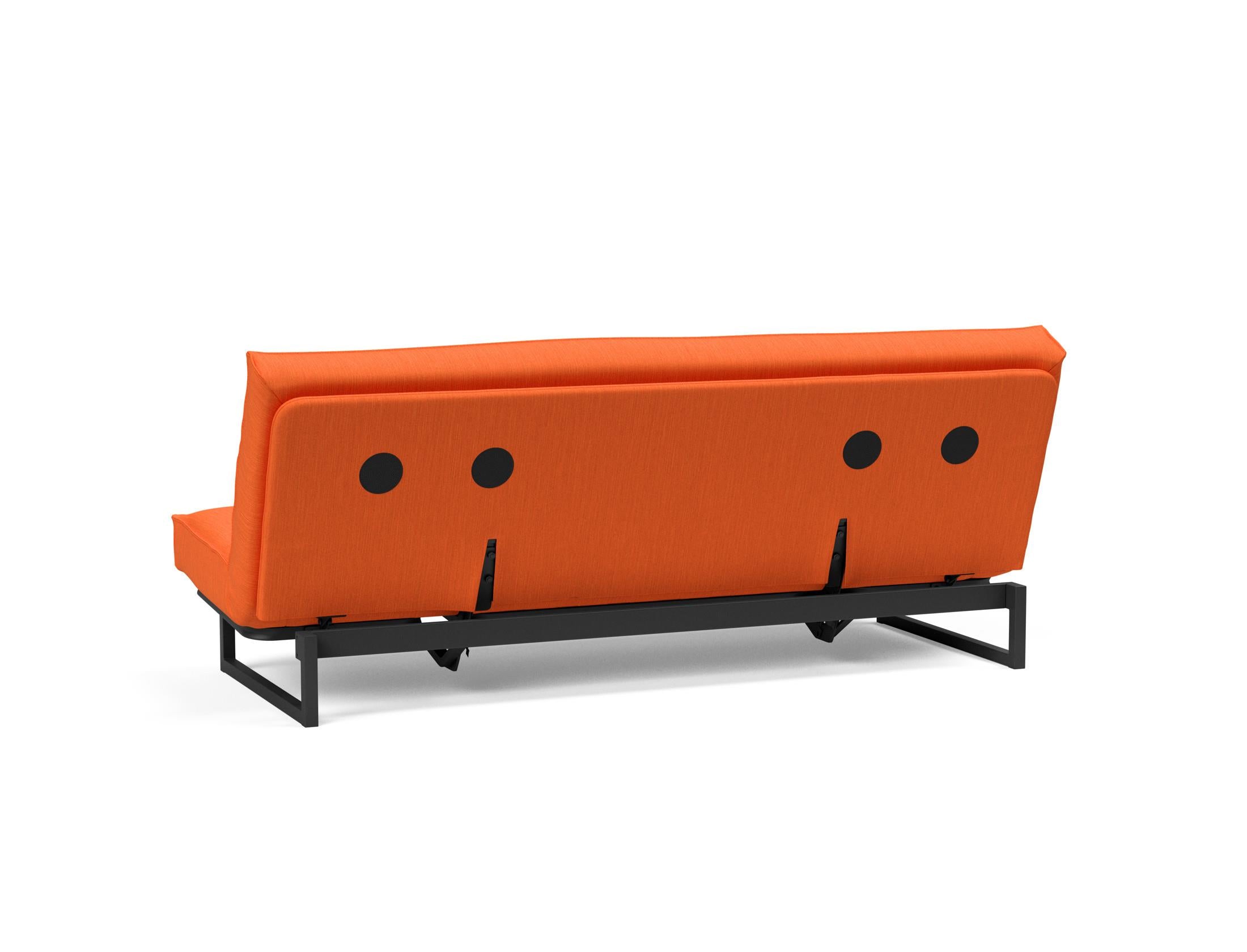 Erleben Sie das Fraction 120 Bettsofa Sharp Plus Cover Soft Spring von Innovation Living – ein elegantes, funktionales Sofa, ideal für kleine Räume.