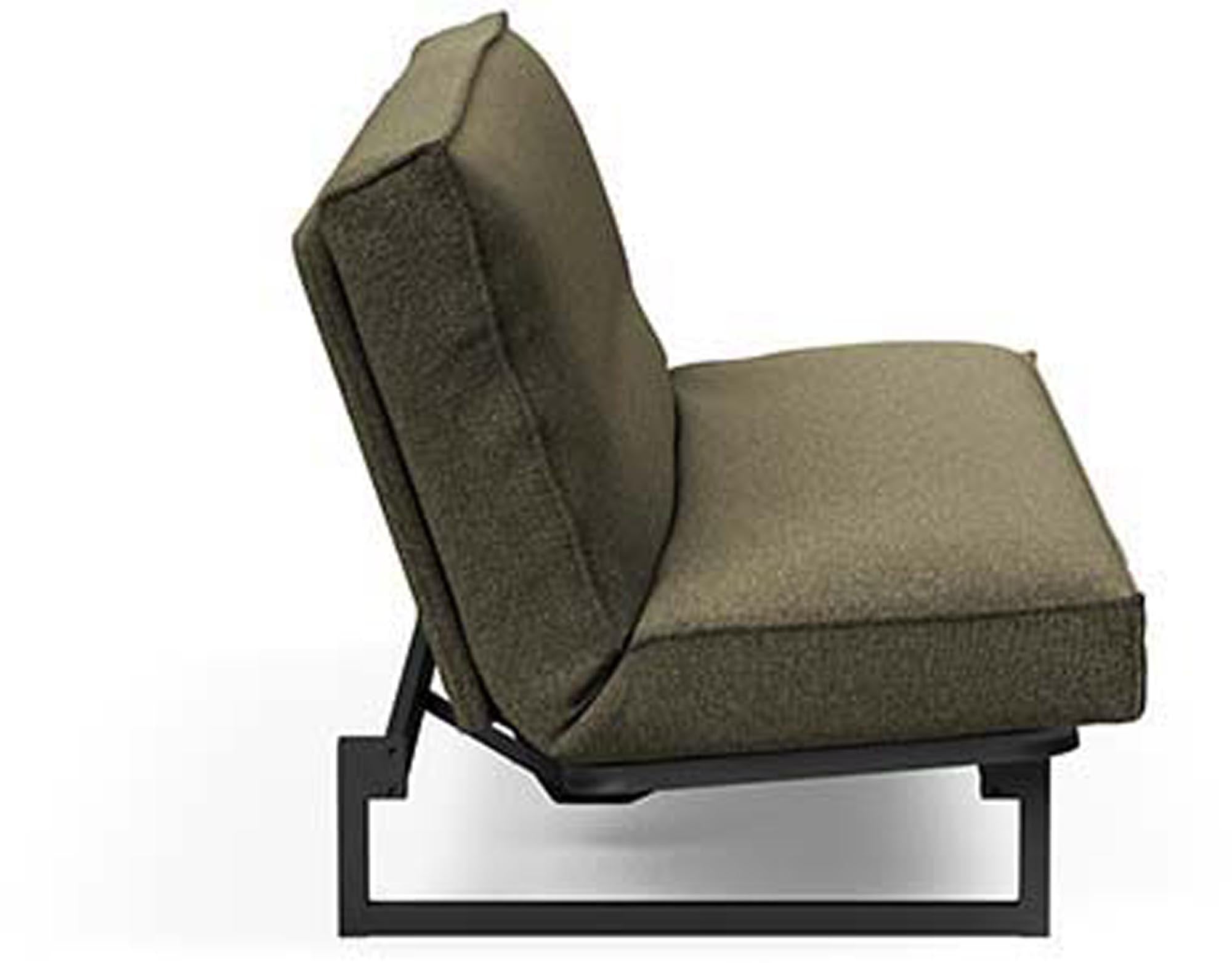 Erleben Sie das Fraction 120 Bettsofa Sharp Plus Cover von Innovation Living – eine perfekte Kombination aus modernem Stil und praktischer Vielseitigkeit.