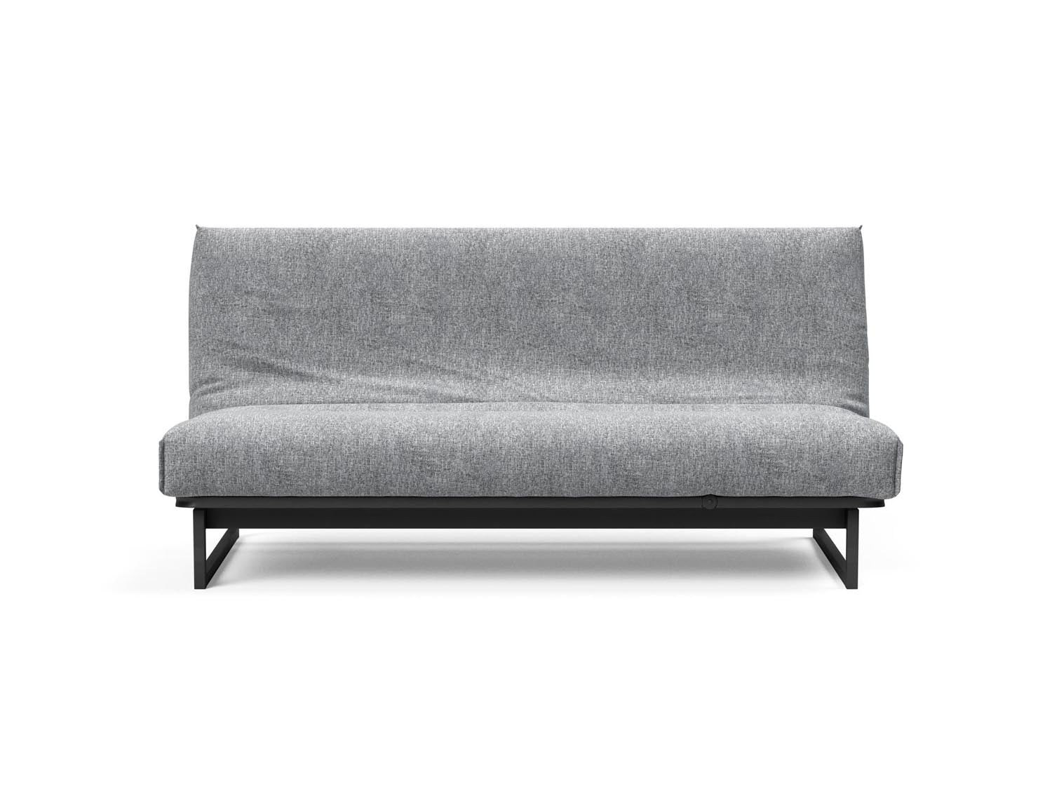 Entdecken Sie das Fraction 140 Bettsofa mit Nordic Cover von Innovation Living: stilvolles Design, komfortable Soft Spring-Matratze, ideal für kompakte Wohnräume.