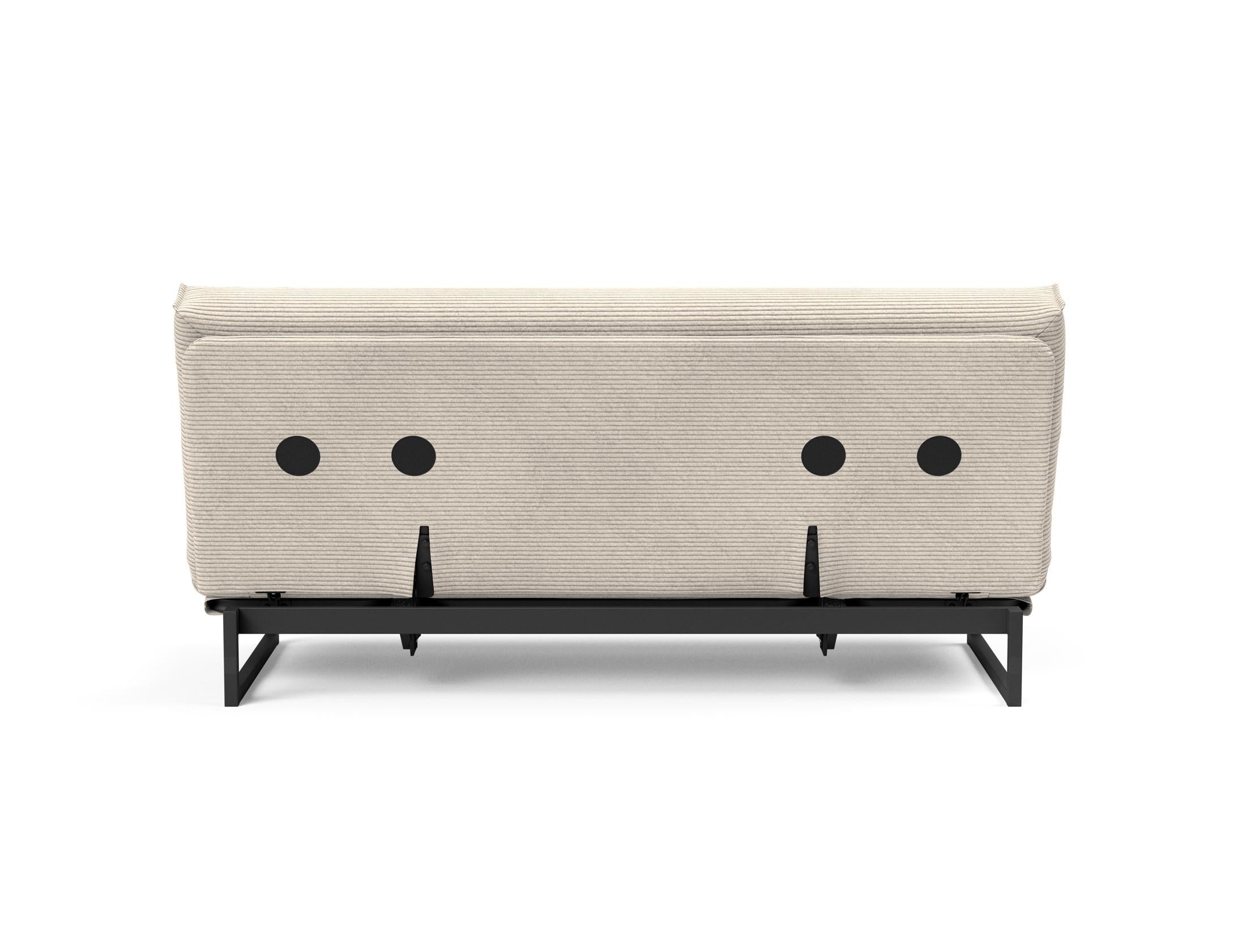 Entdecken Sie das Fraction 140 Bettsofa mit Nordic Cover von Innovation Living: stilvolles Design, komfortable Soft Spring-Matratze, ideal für kompakte Wohnräume.