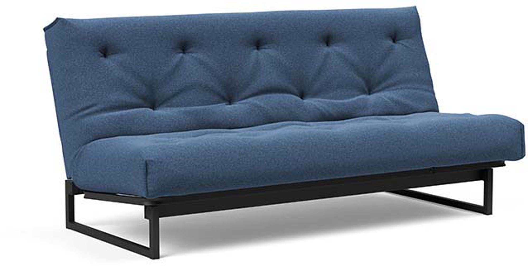 Fraction 140 Bettsofa Nordic von Innovation Living: Stilvolles, platzsparendes Sofa, das mühelos in ein komfortables Bett umgewandelt werden kann.
