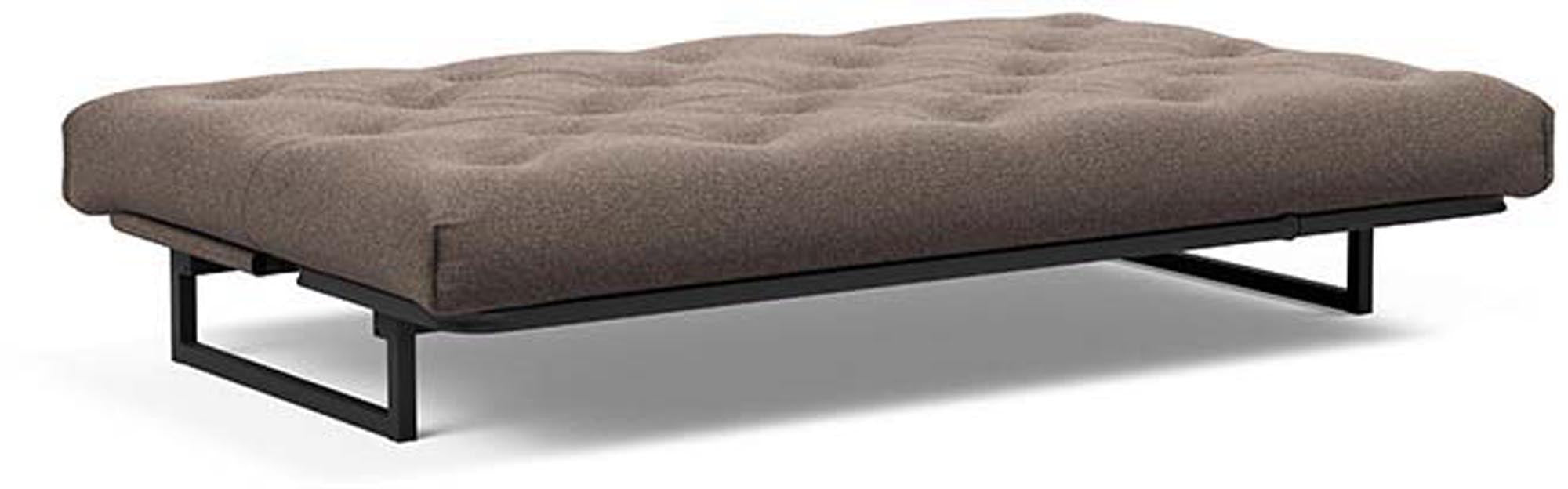 Erleben Sie das Fraction 120 Bettsofa Nordic von Innovation Living – ein elegantes, multifunktionales Sofa, das sich mühelos in ein bequemes Bett verwandelt.