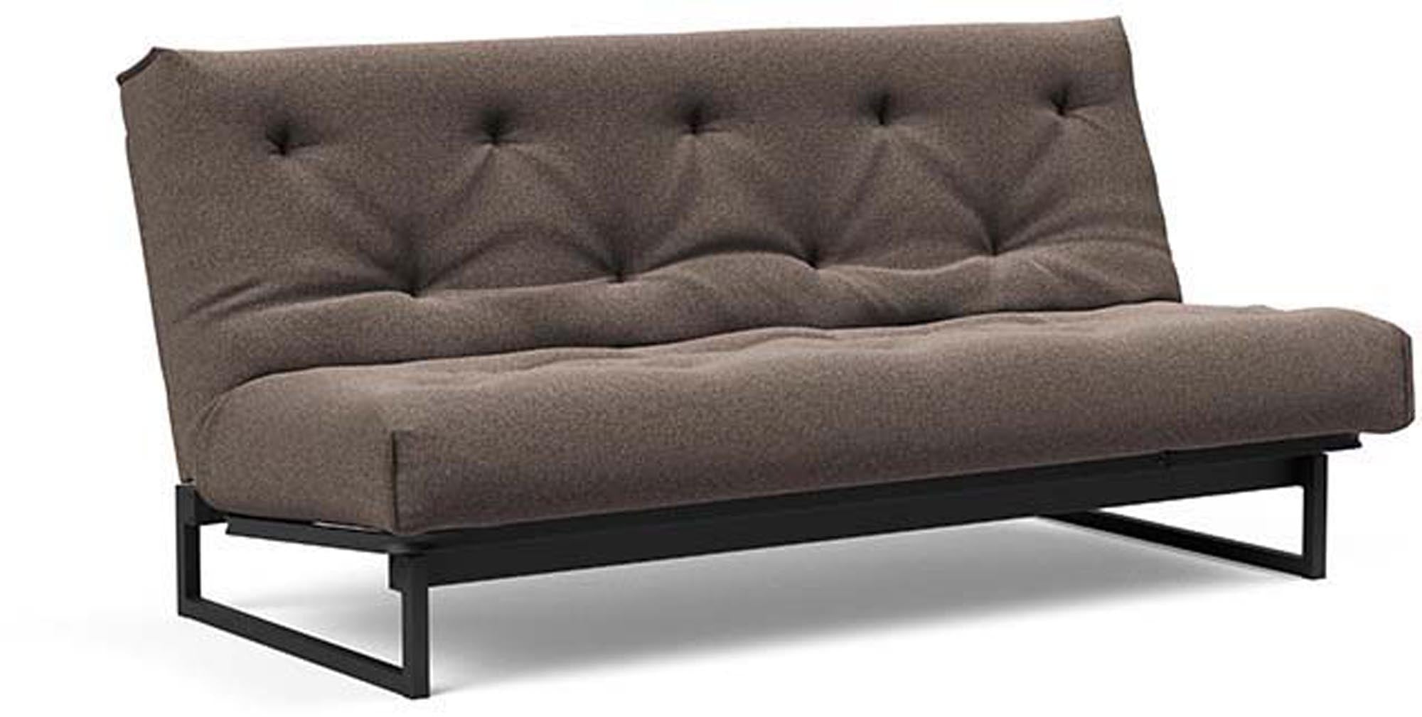 Erleben Sie das Fraction 140 Bettsofa Nordic Spring von Innovation Living: modernes skandinavisches Design, ideal für platzsparende Lösungen und Übernachtungen.