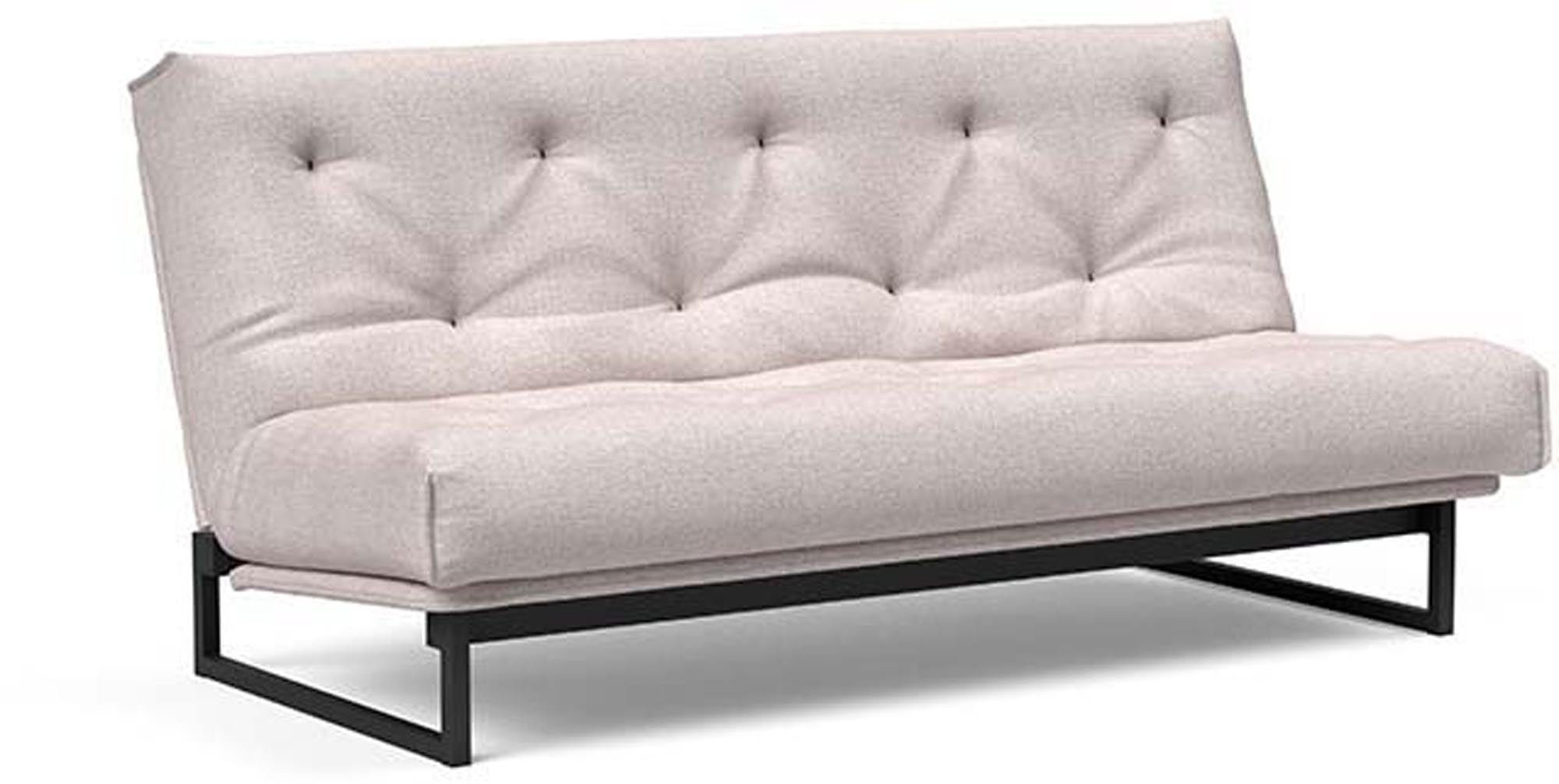 Erleben Sie das Fraction 140 Bettsofa Nordic von Innovation Living – modernes skandinavisches Design trifft auf hervorragende Funktionalität und Schlafqualität.