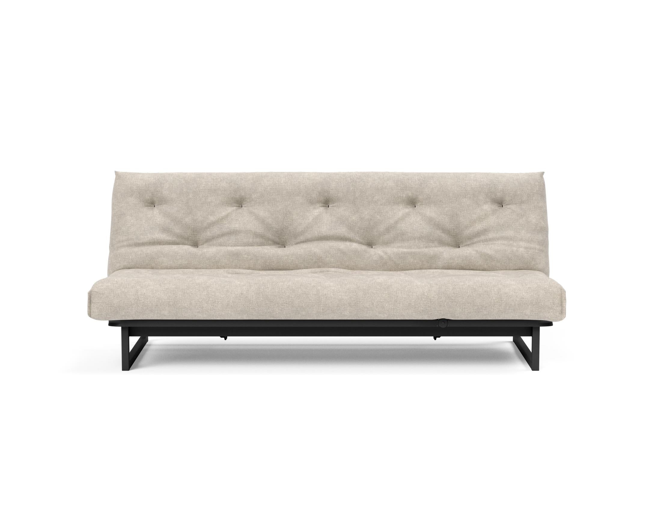 Fraction 120 Bettsofa Nordic Soft Spring: modernes skandinavisches Design, ideal für kompakte Räume, bietet hohen Sitzkomfort und eine praktische Schlafgelegenheit.
