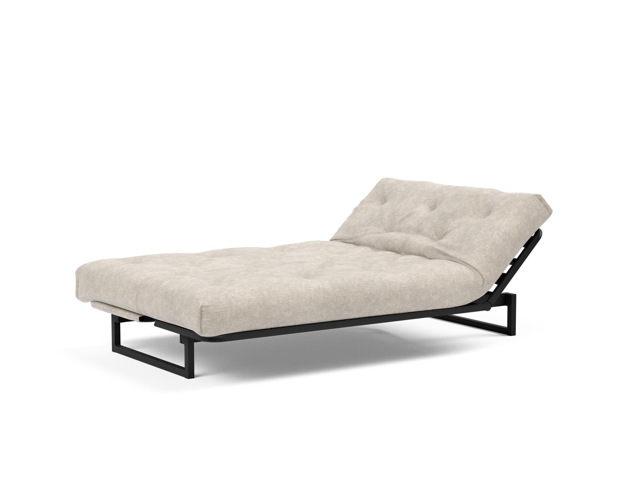 Fraction 120 Bettsofa Nordic: Stilvolles, multifunktionales Sofa mit anpassbarer Kopfhöhe und komfortabler Matratze. Perfekt für kleine Räume!