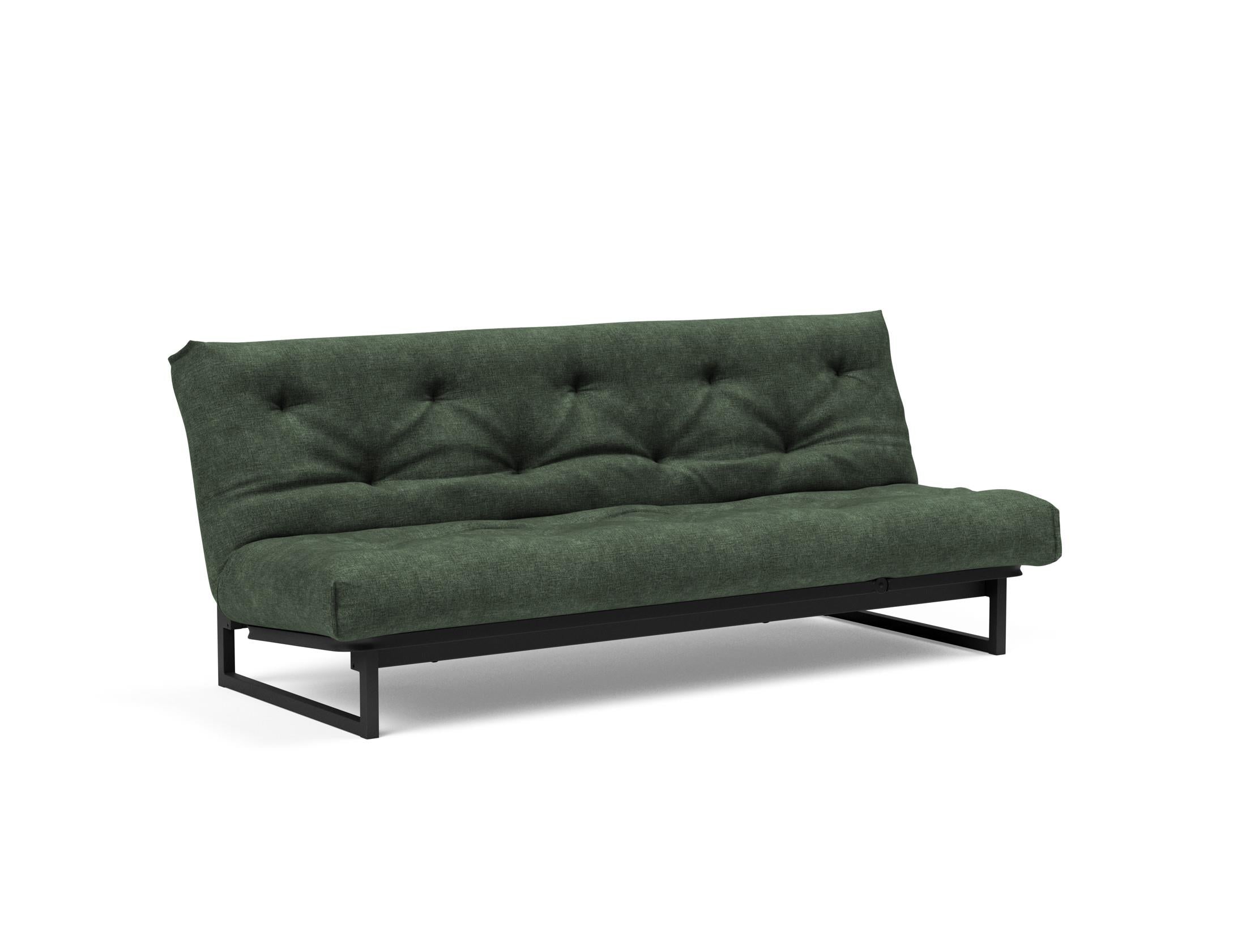 Fraction 120 Bettsofa Nordic Soft Spring: modernes skandinavisches Design, ideal für kompakte Räume, bietet hohen Sitzkomfort und eine praktische Schlafgelegenheit.