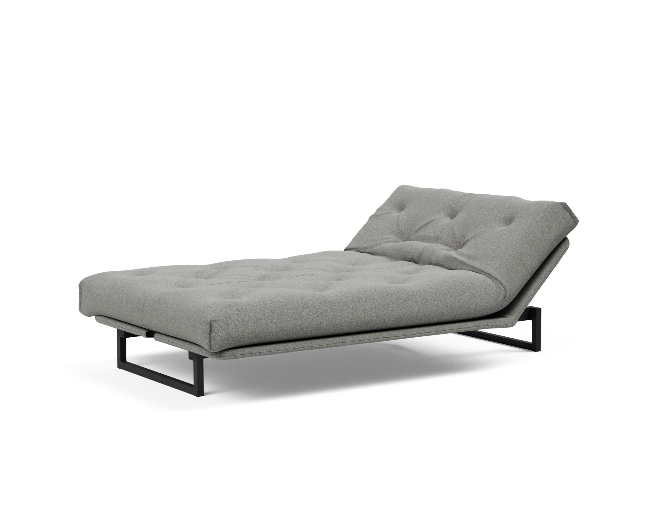 Fraction 120 Bettsofa Nordic: Elegantes Design trifft auf höchsten Komfort. Perfekt für kleine Räume und vielseitige Nutzung als Sofa oder Bett.