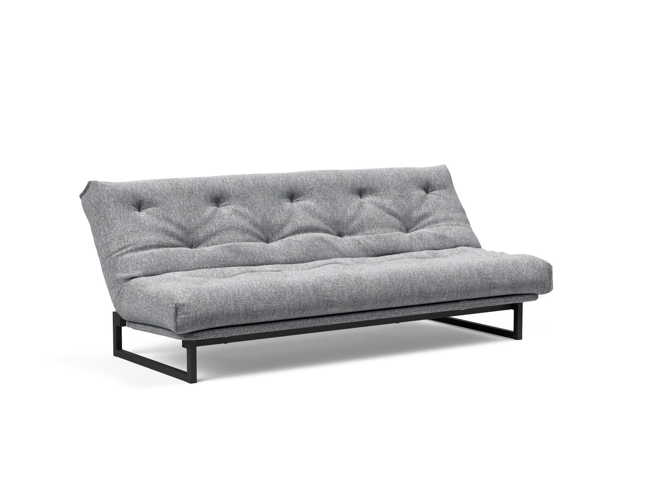 Fraction 120 Bettsofa Nordic: Elegantes Design trifft auf höchsten Komfort. Perfekt für kleine Räume und vielseitige Nutzung als Sofa oder Bett.