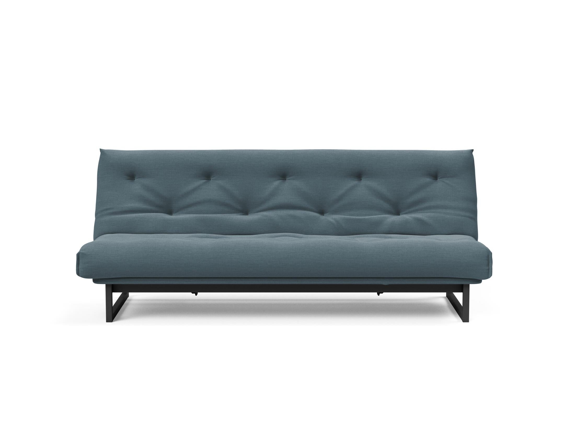 Fraction 120 Bettsofa Nordic: Elegantes Design trifft auf höchsten Komfort. Perfekt für kleine Räume und vielseitige Nutzung als Sofa oder Bett.
