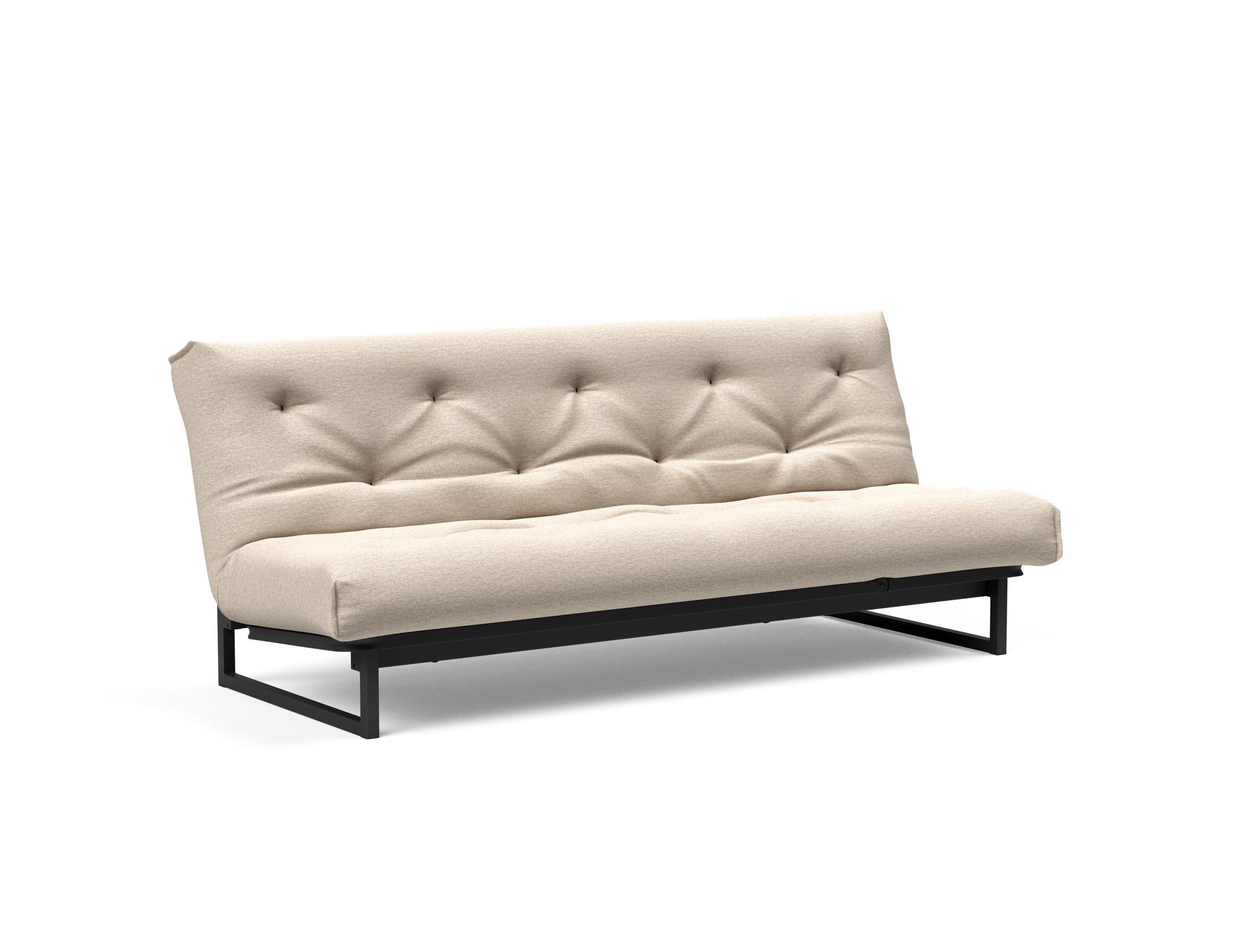 Fraction 120 Bettsofa Nordic Soft Spring: modernes skandinavisches Design, ideal für kompakte Räume, bietet hohen Sitzkomfort und eine praktische Schlafgelegenheit.