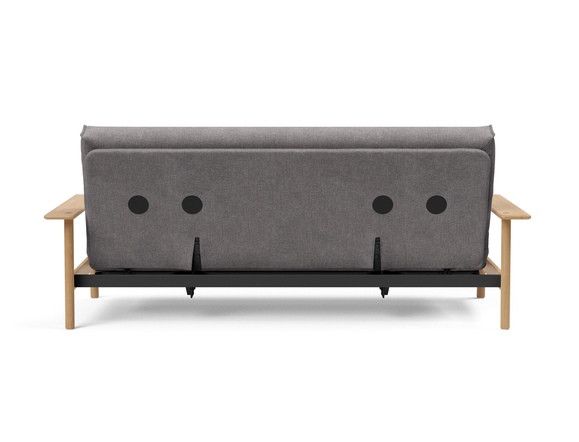 Entdecken Sie das Balder Bettsofa 140 Nordic Cover: Stilvolles nordisches Design, herausragende Bequemlichkeit und langlebige Qualität für Ihr Zuhause.
