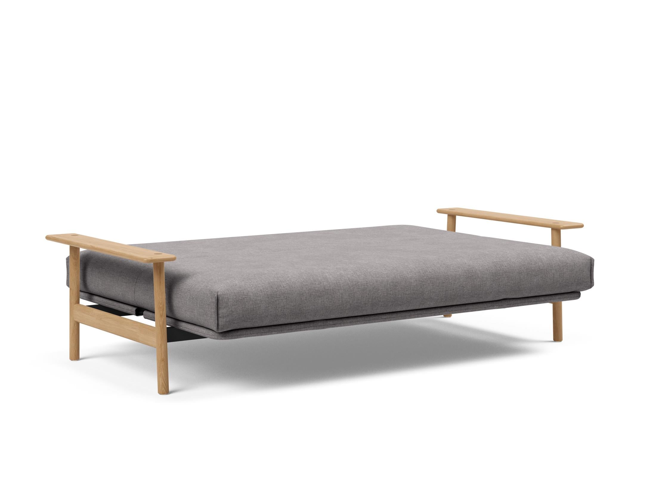 Entdecken Sie das Balder Bettsofa 140 Nordic Cover: Funktionalität trifft auf elegantes nordisches Design und außergewöhnlichen Komfort für erholsame Nächte.