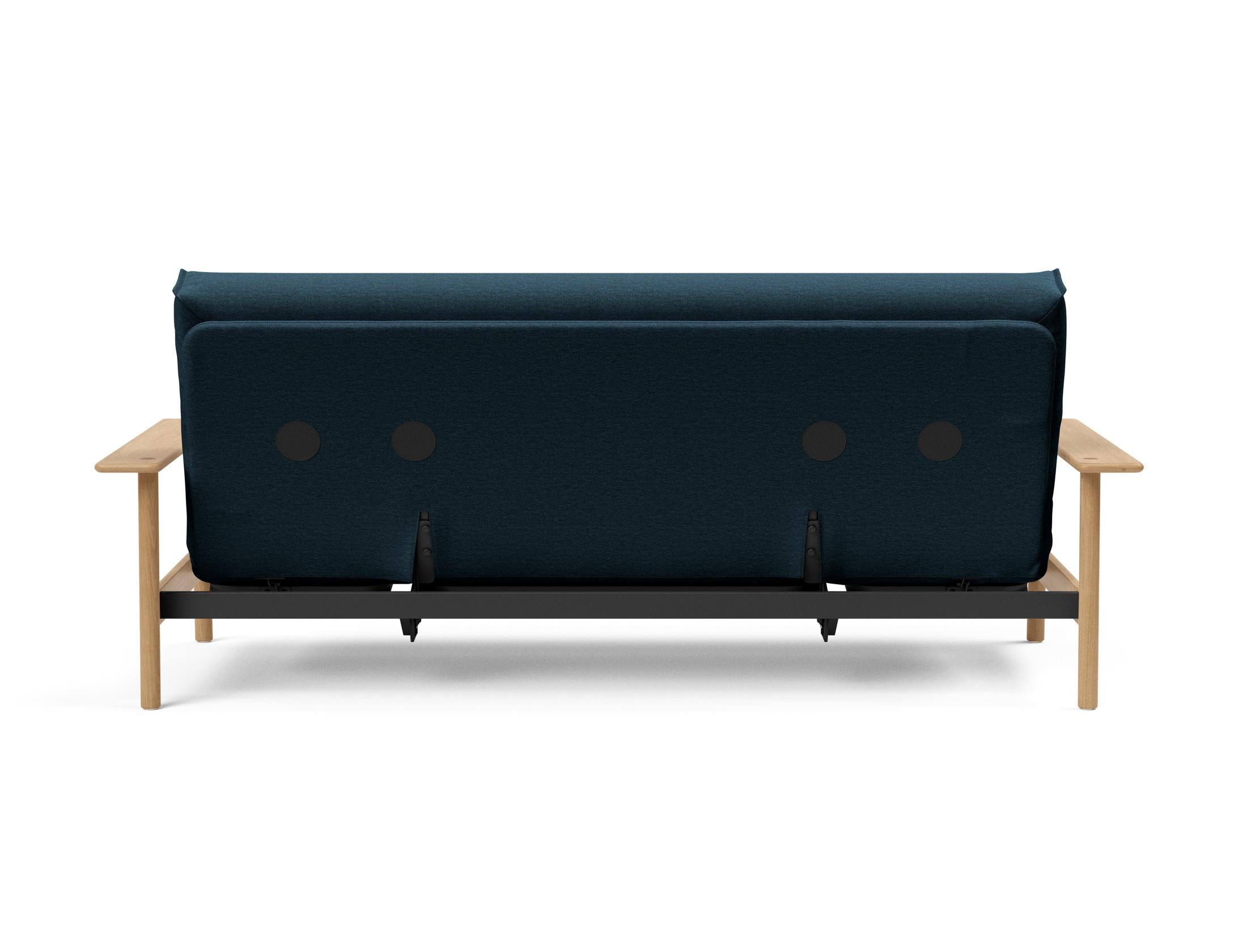 Erleben Sie das Balder Bettsofa 140 Nordic Cover Soft Spring von Innovation Living – eine perfekte Kombination aus modernem Stil und optimalem Schlafkomfort.