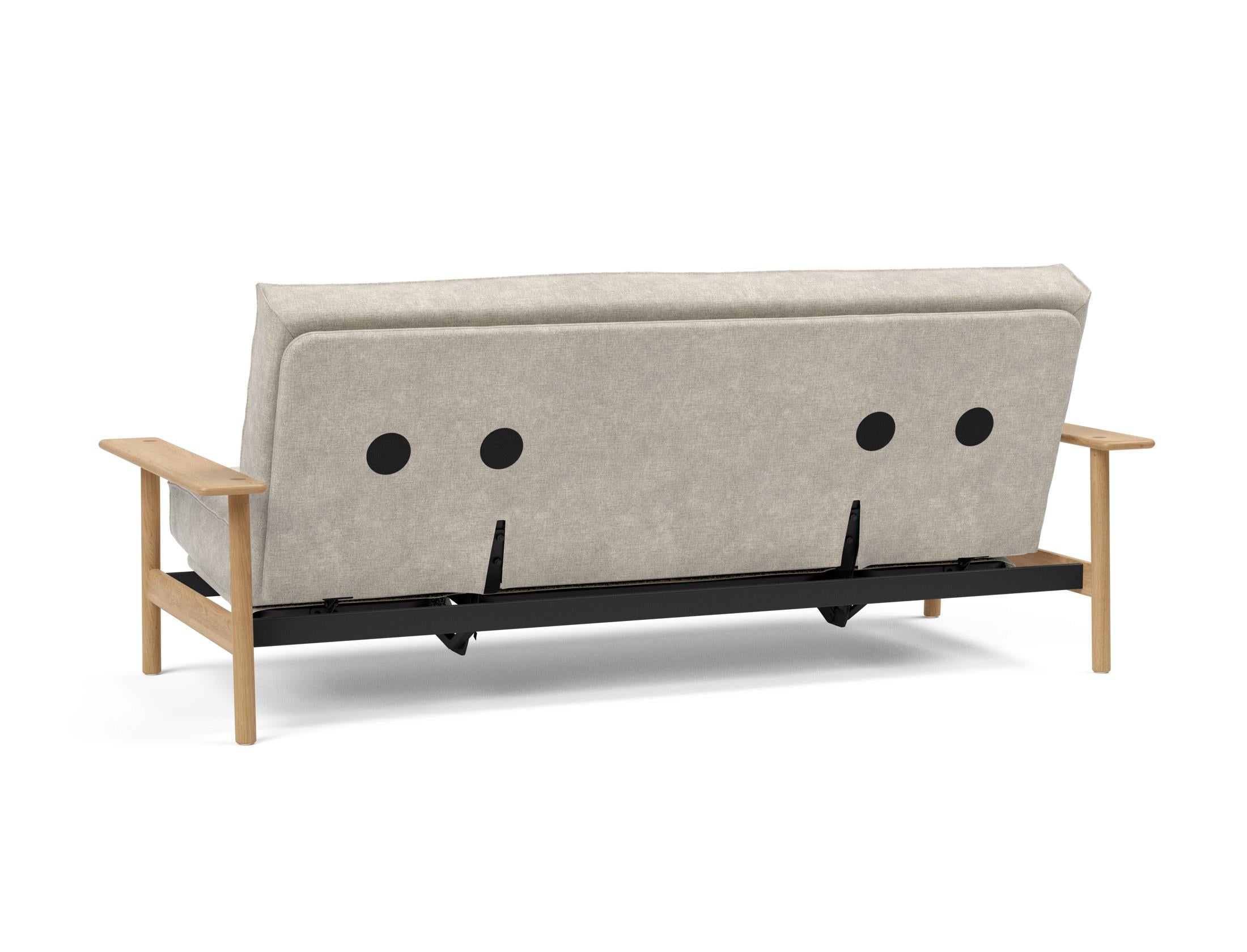 Entdecken Sie das Balder Bettsofa 140 Sharp Plus Cover – ein stilvolles Schlafsofa, das Funktionalität und höchsten Komfort vereint.