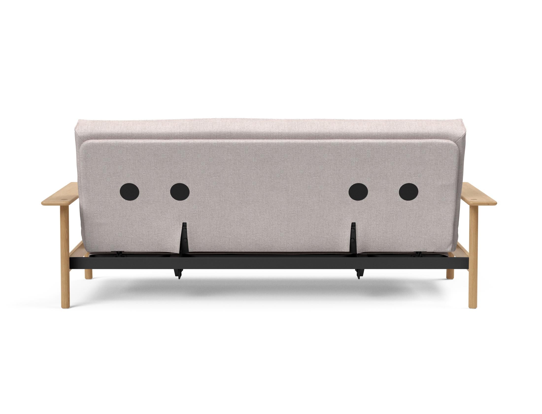 Erleben Sie das Balder Bettsofa 140 Sharp Plus Cover Soft Spring von Innovation Living – stilvolles skandinavisches Design, das Komfort und Vielseitigkeit für Ihr Zuhause bietet.