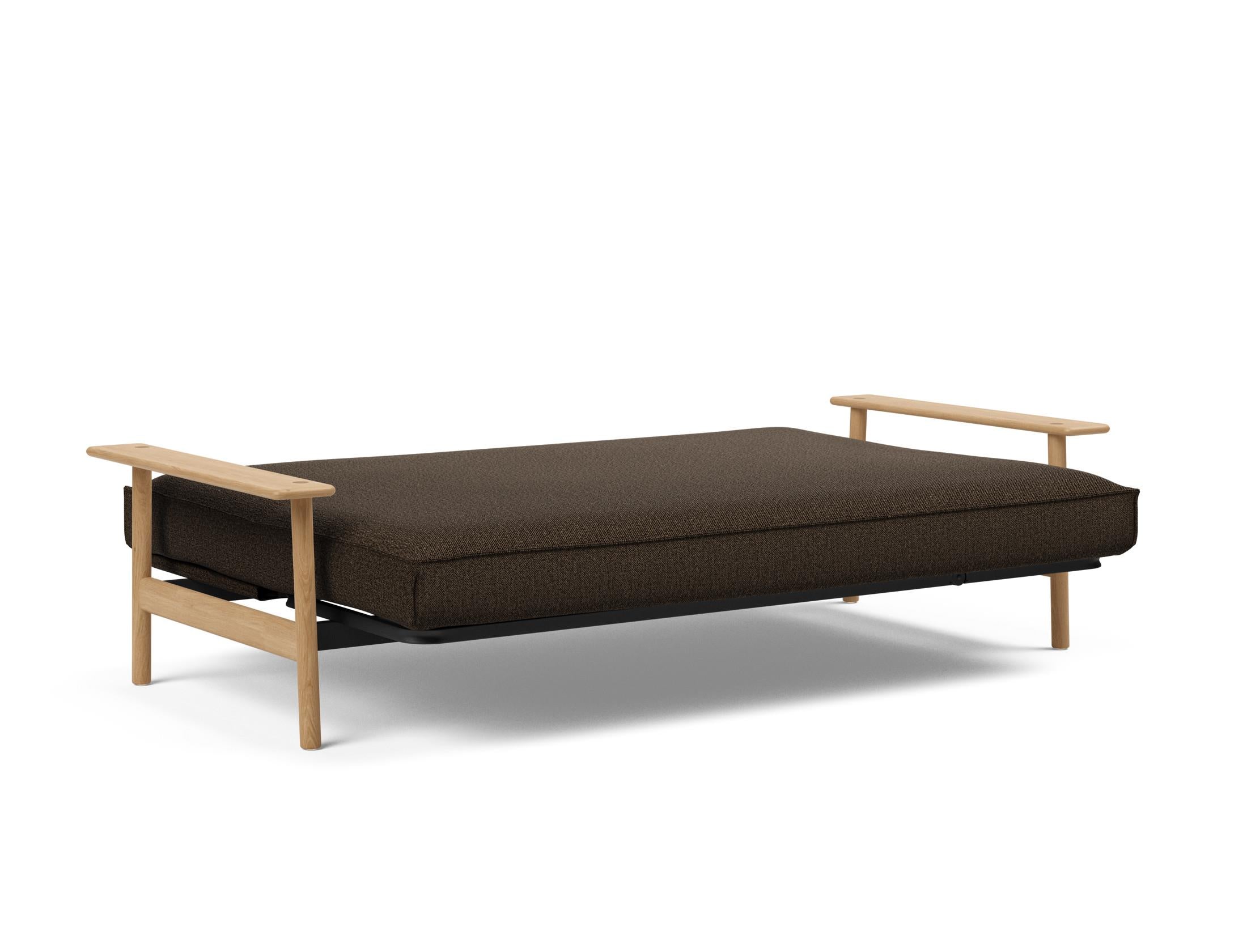 Erleben Sie das Balder Bettsofa 140 Sharp Plus Cover Soft Spring von Innovation Living – skandinavisches Design trifft auf höchsten Komfort und Vielseitigkeit.