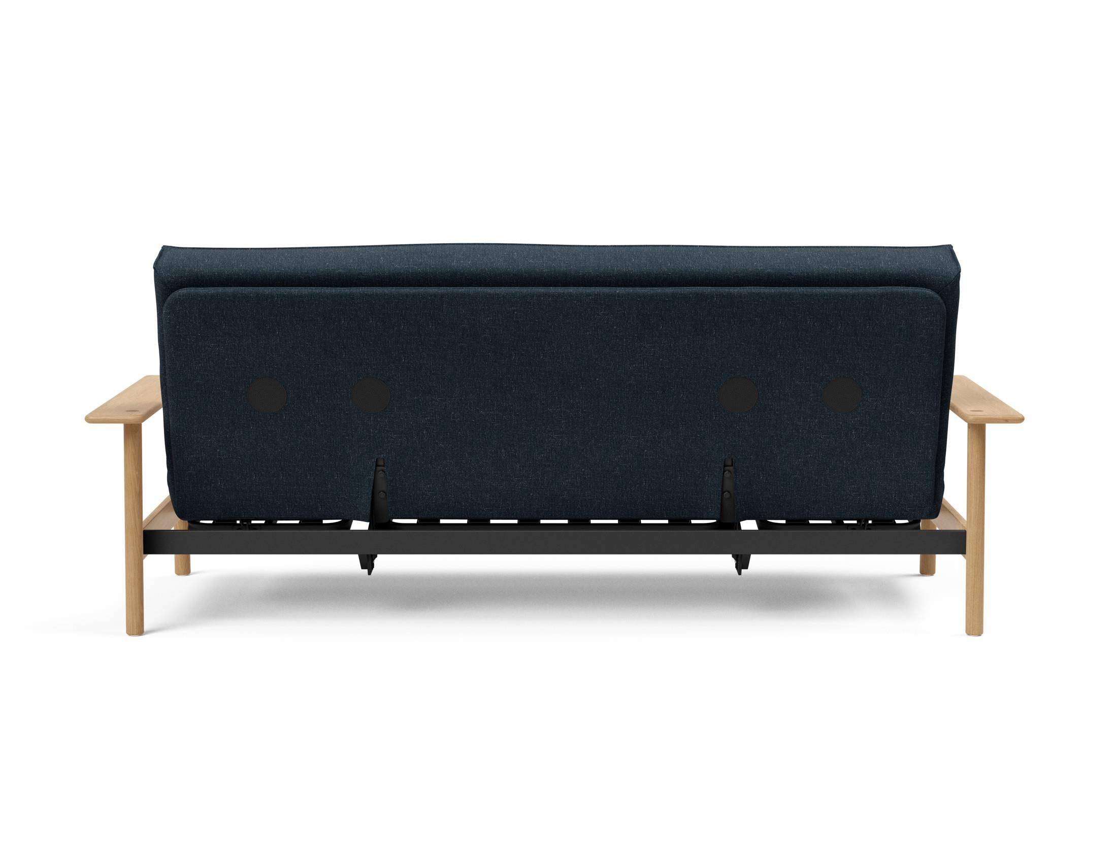 Erleben Sie das Balder Bettsofa 140 Sharp Plus Cover Soft Spring von Innovation Living – modernes Design, hervorragender Komfort und vielseitig einsetzbar.