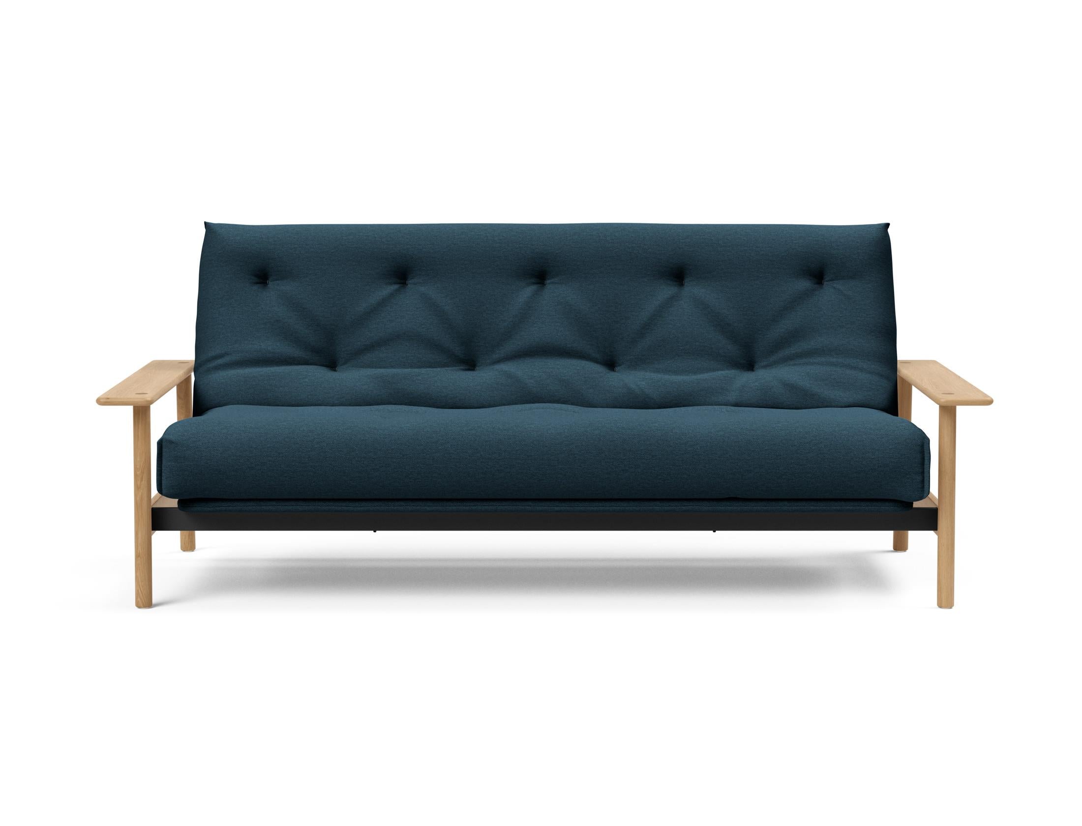 Entdecken Sie das Balder Bettsofa 140 Nordic von Innovation Living: stilvolles Design, außergewöhnlicher Komfort und hochwertige Nordic Soft Spring Matratze.