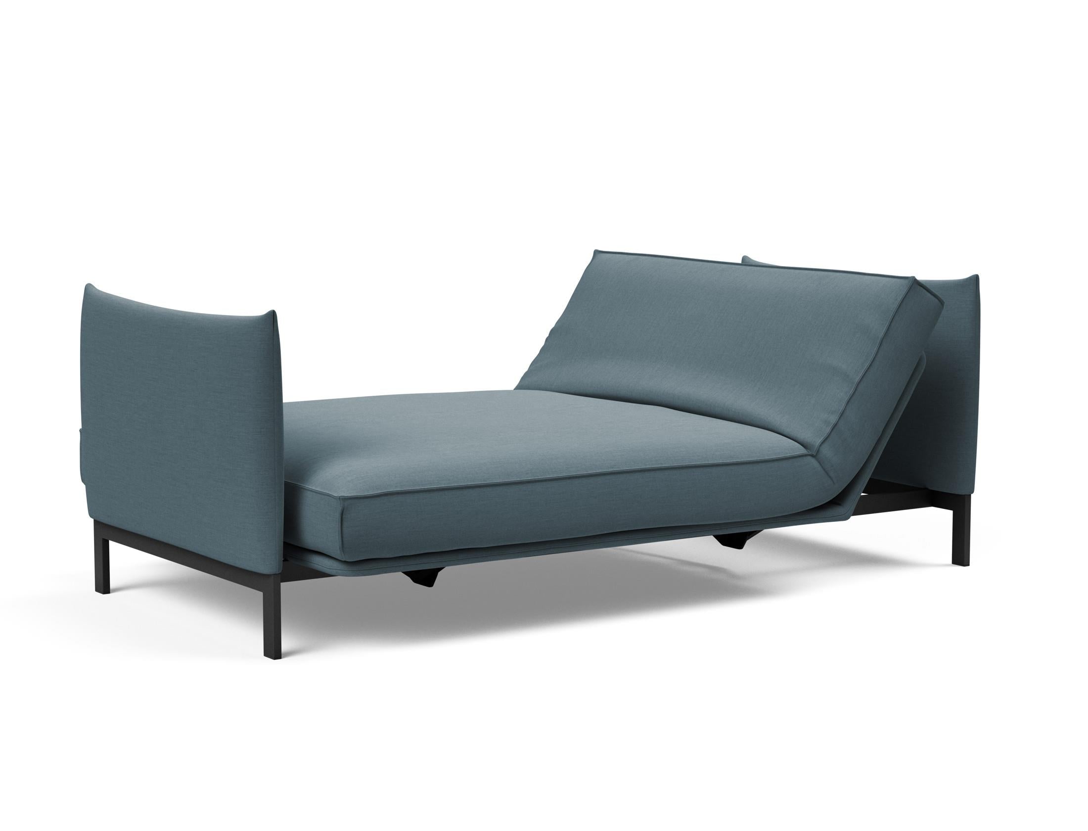 Erleben Sie das Junus 140 Bettsofa Sharp Plus Cover – modernes dänisches Design, abnehmbarer Bezug und luxuriöse Soft Spring Matratze für optimalen Komfort.