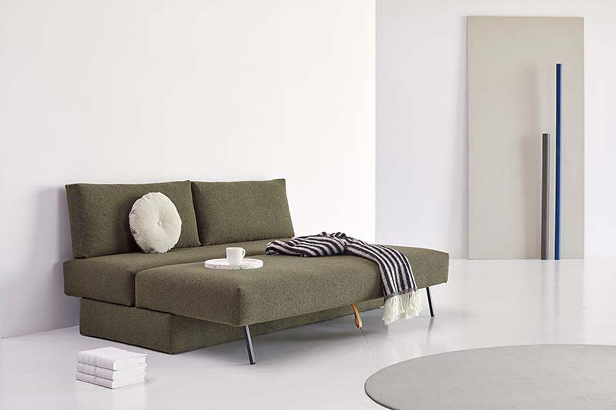 Das Osvald Sofabett 150 von Innovation Living vereint modernes Design mit praktischer Funktionalität – perfekt für kleine Räume und Gäste.