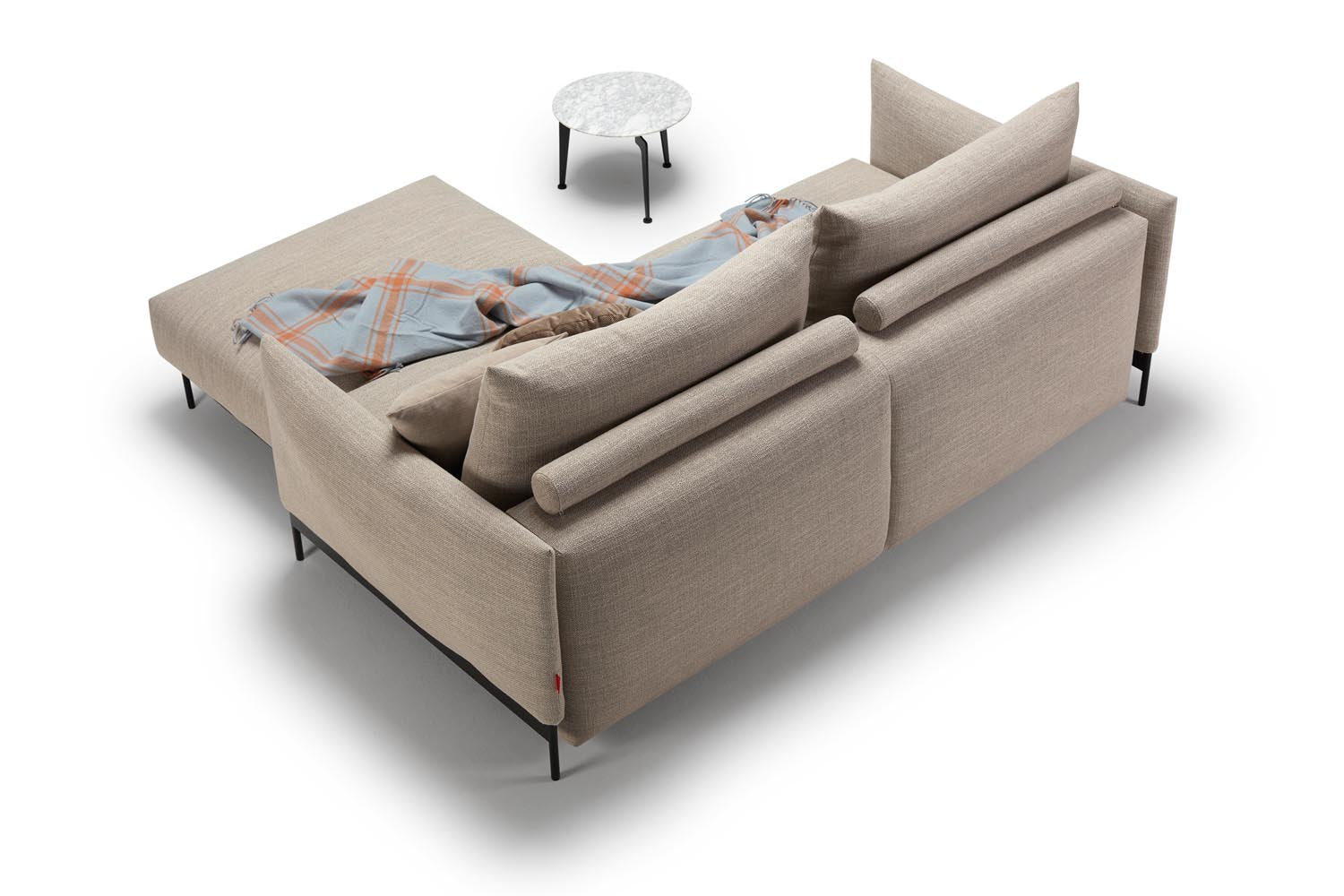 Malloy Sofabett 150: Elegantes Schlafsofa mit praktischem Klappmechanismus, ideal für kleine Räume und gemütliche Nächte.
