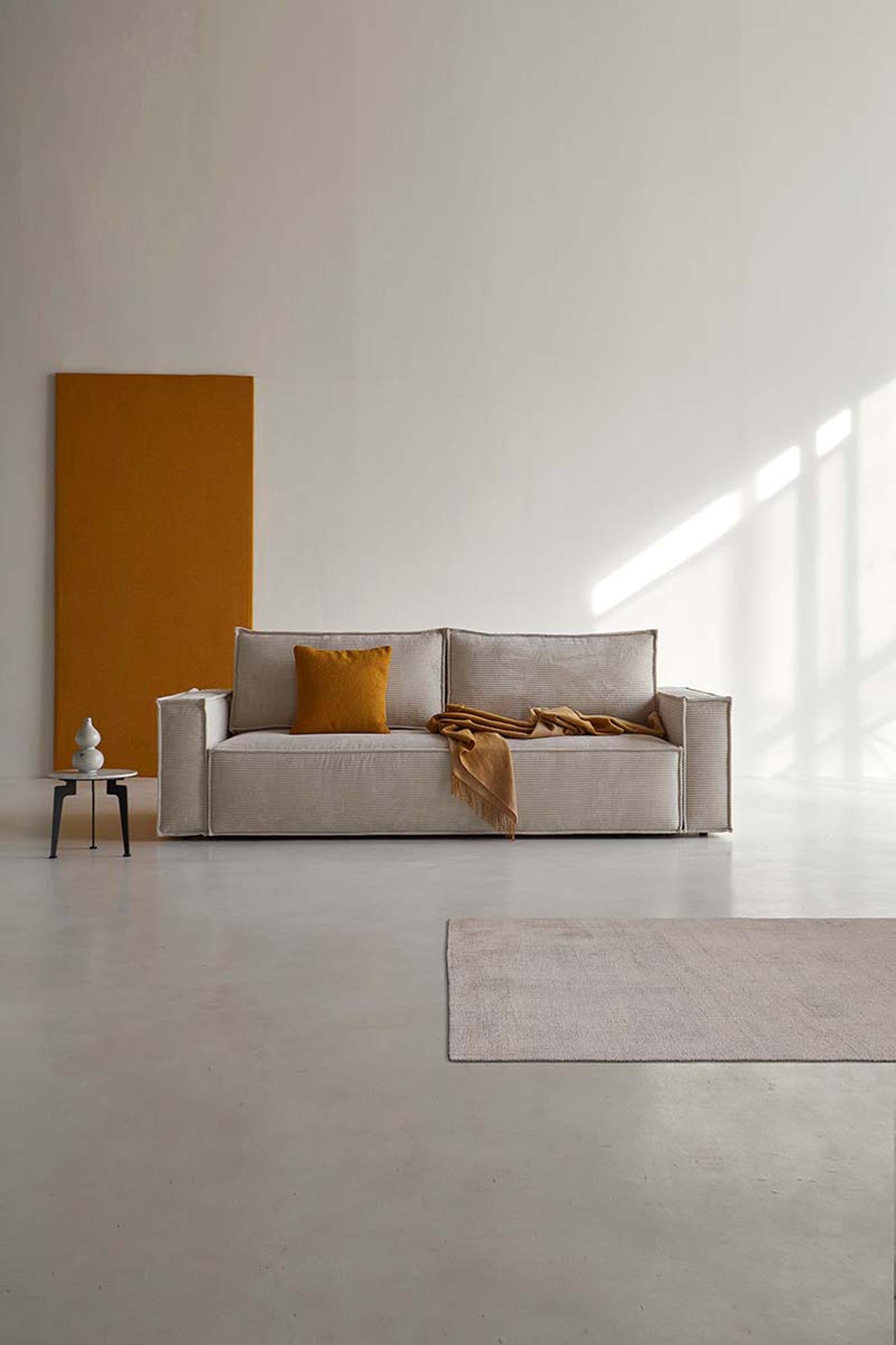Entdecken Sie das Newilla Bettsofa von Innovation Living: stilvolles Design, praktischer Stauraum und hoher Komfort für Ihr Zuhause.