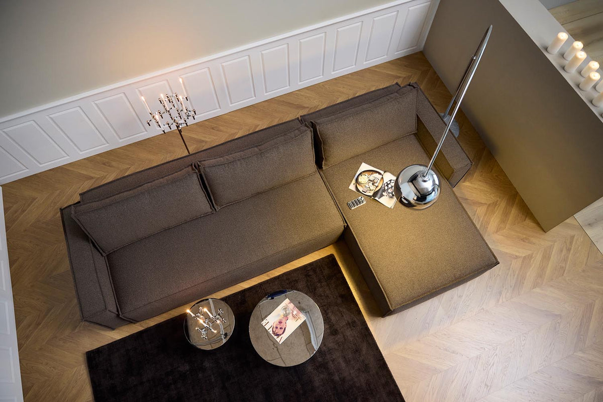 Newilla Bettsofa mit Lounger in 530 Bouclé Taupe präsentiert im Onlineshop von KAQTU Design AG. Bettsofa rechts ist von Innovation Living