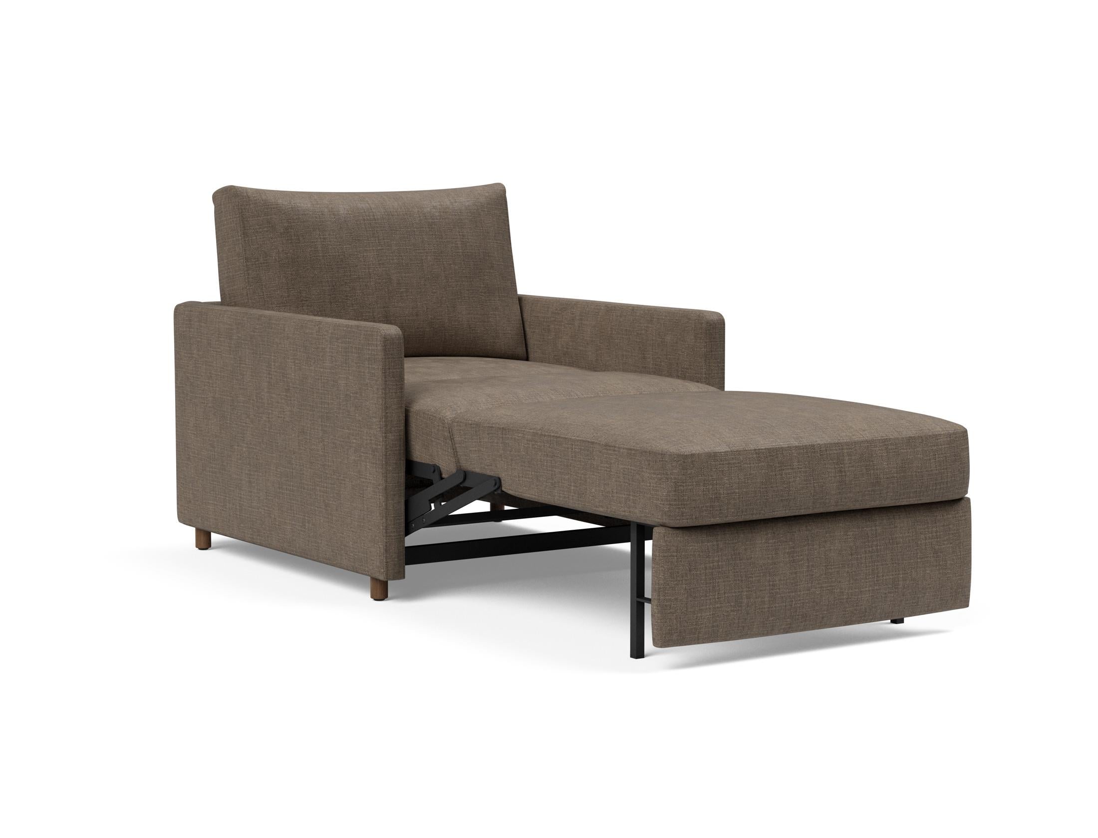 Der Neah Sessel mit Slim Armlehnen vereint modernes Design und Funktionalität, ideal für stilvolle und platzbewusste Wohnräume.