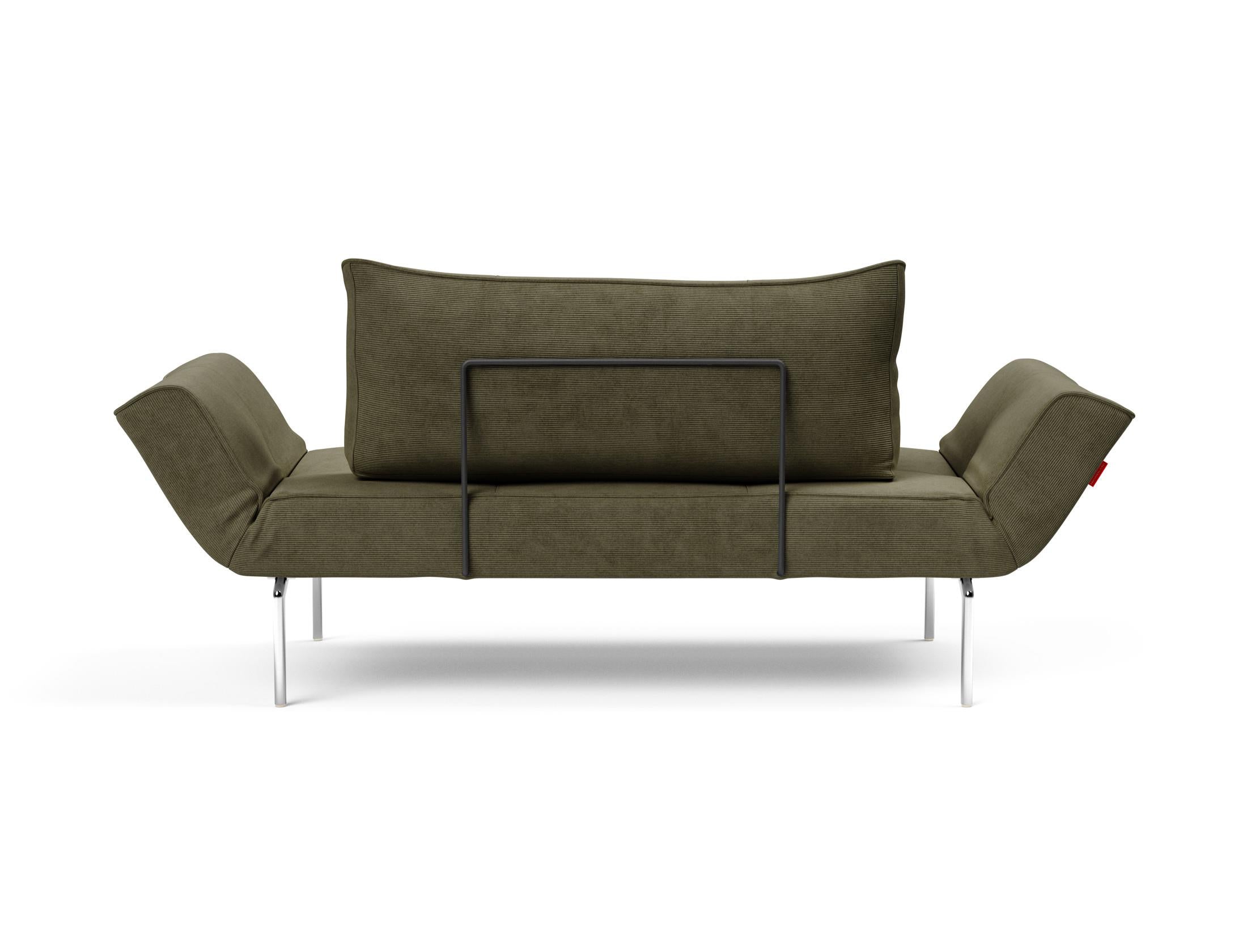 Entdecken Sie das Zeal Klappsofa 70 Straw von Innovation Living – ein elegantes, platzsparendes Möbelstück, das Komfort und Design vereint.