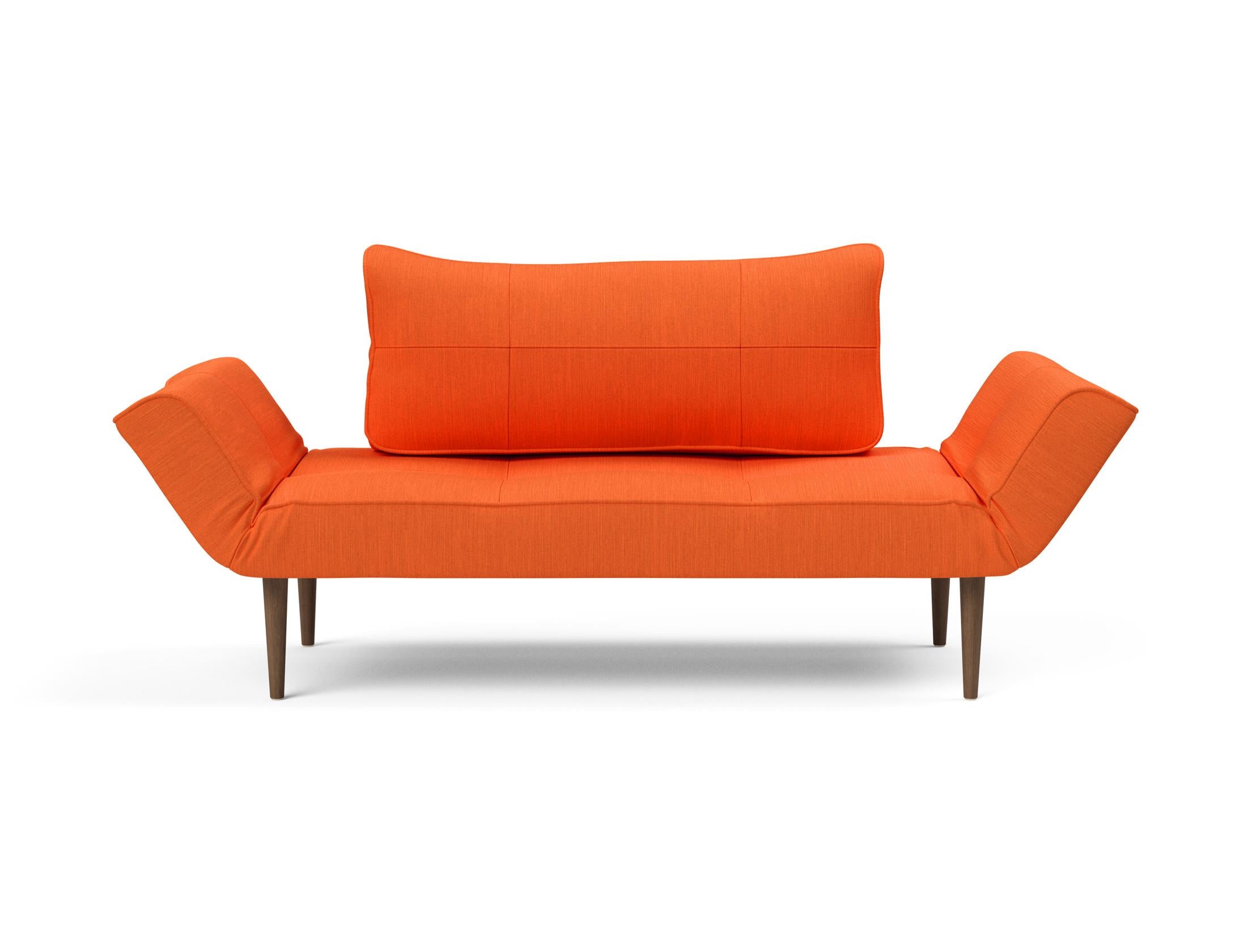 Zeal Klappsofa 70 Styletto in 510 Elegance Orange präsentiert im Onlineshop von KAQTU Design AG. Bettsofa ist von Innovation Living