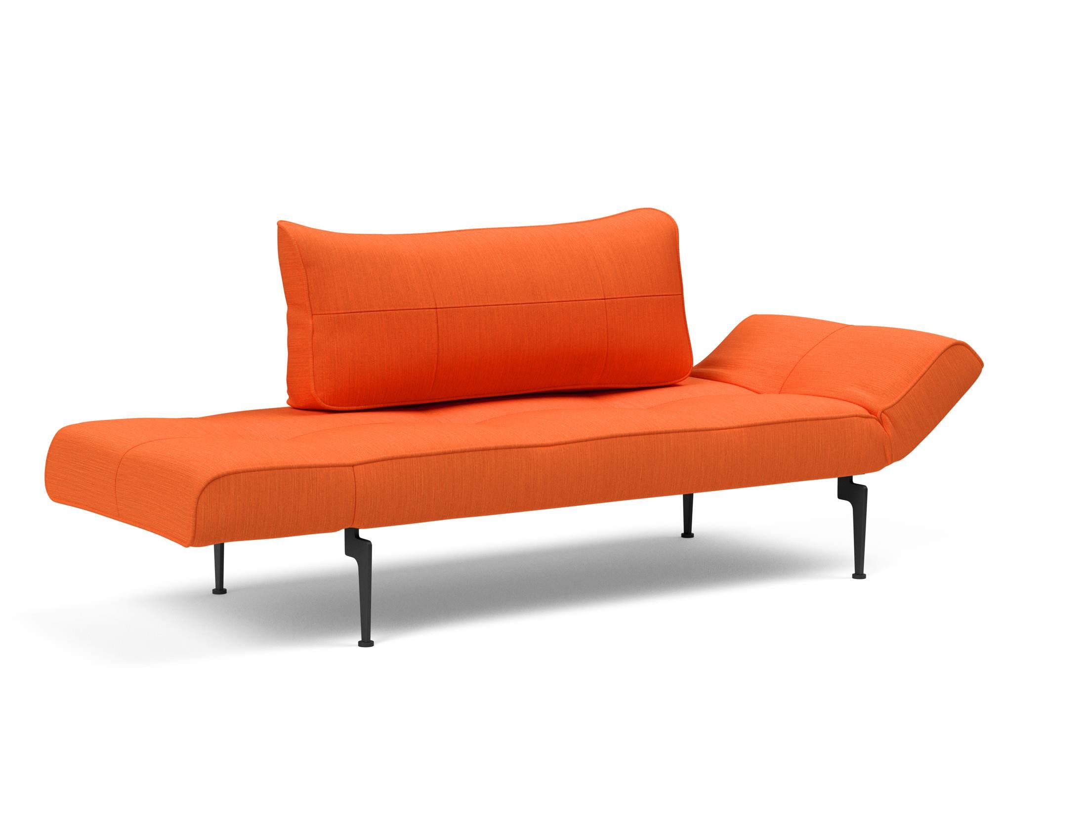 Erleben Sie das Zeal Klappsofa 70 Laser in lebhaftem Elegance Orange – die perfekte Kombination aus modernem Design und praktischer Vielseitigkeit für Ihr Zuhause.