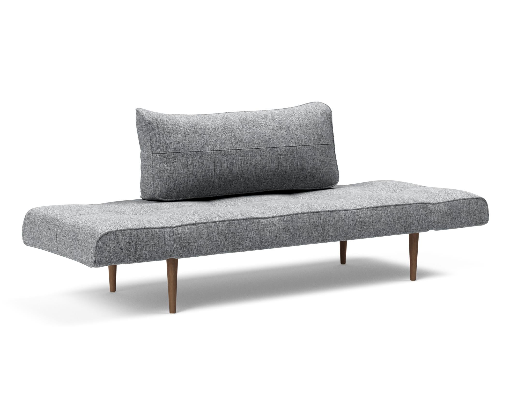 Entdecken Sie das Zeal Klappsofa 70 Styletto von Innovation Living – ein stilvolles, multifunktionales Sofa in Elegance Orange, das höchsten Komfort bietet.