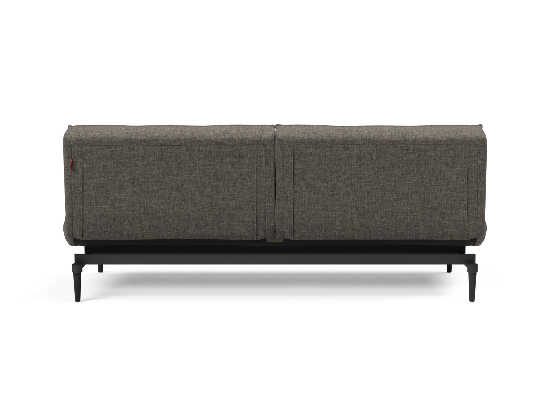 Erleben Sie das stilvolle Splitback Sofabett 115 Styletto von Innovation Living – ideal für flexible Wohnlösungen und zeitgemäßes Design.