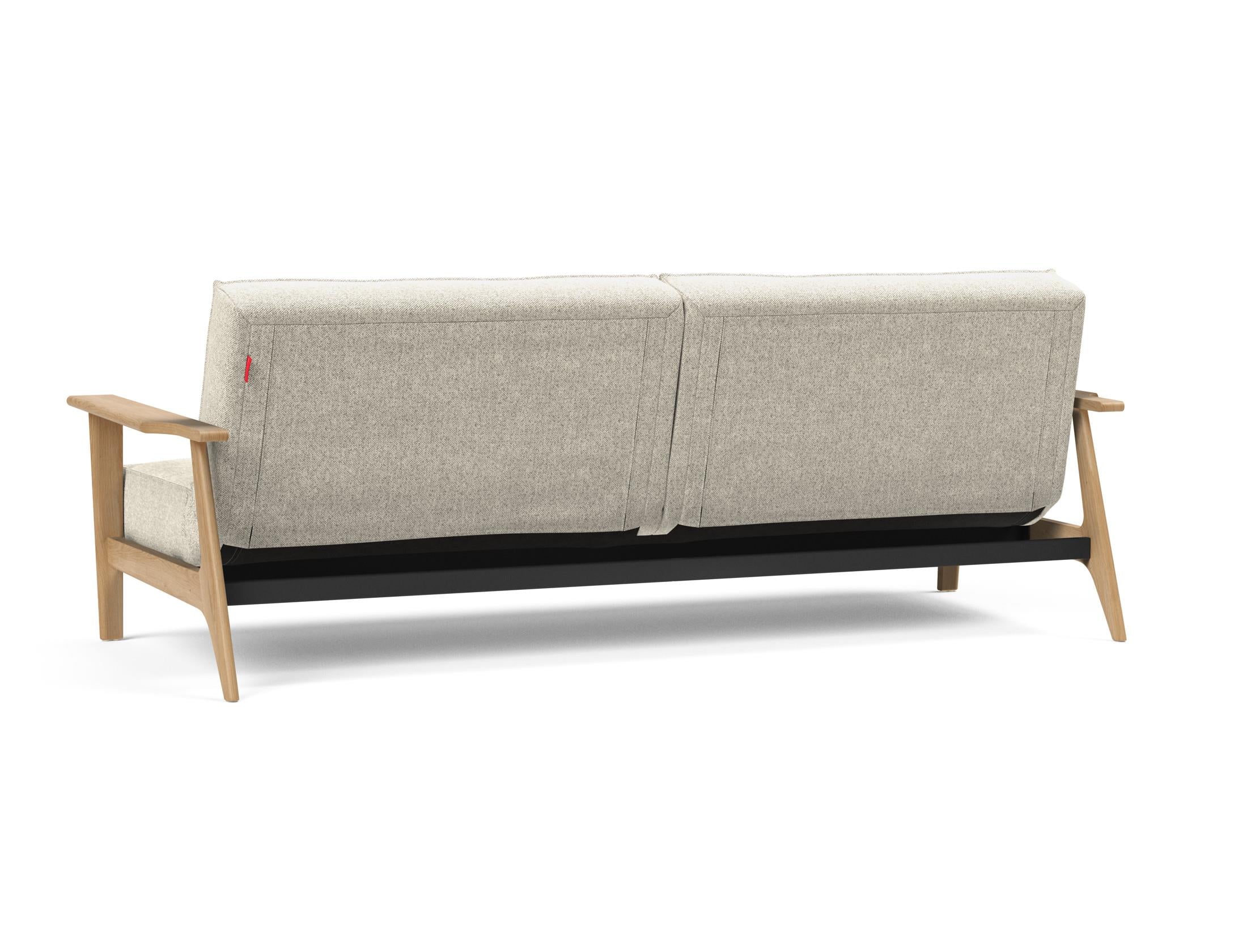 Erleben Sie das Splitback Sofabett 115 Frej von Innovation Living – stilvolles Design trifft auf praktische Vielseitigkeit für Ihr Zuhause.