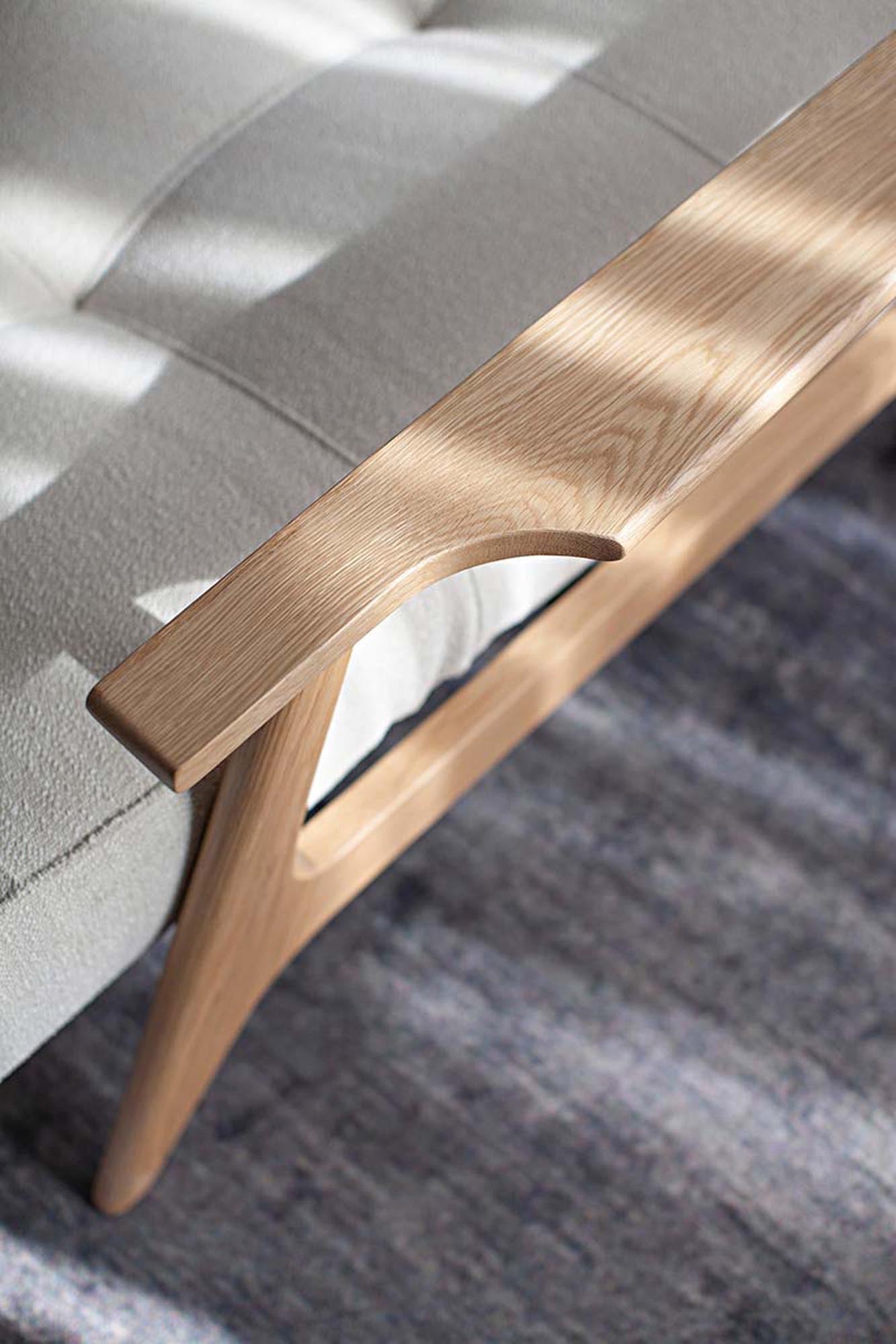 Erleben Sie das stilvolle Splitback Sofabett 115 Frej von Innovation Living – ideal für platzsparende Lösungen und zeitgemäße Einrichtung.