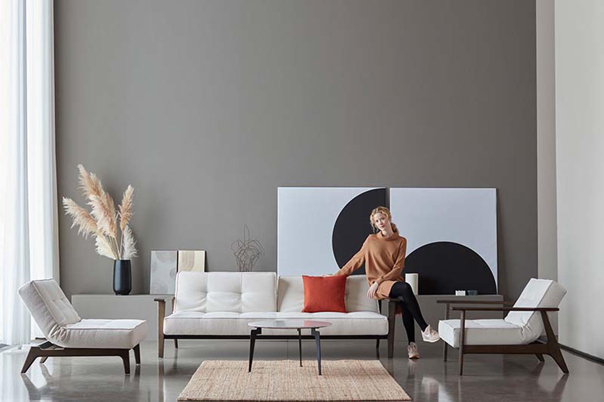 Erleben Sie das stilvolle Splitback Sofabett 115 Frej von Innovation Living – ideal für platzsparende Lösungen und zeitgemäße Einrichtung.