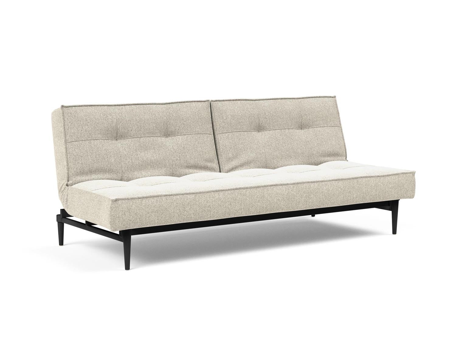 Erleben Sie das stilvolle Splitback Sofabett 115 Styletto von Innovation Living – ideal für flexible Wohnlösungen und zeitgemässes Design.