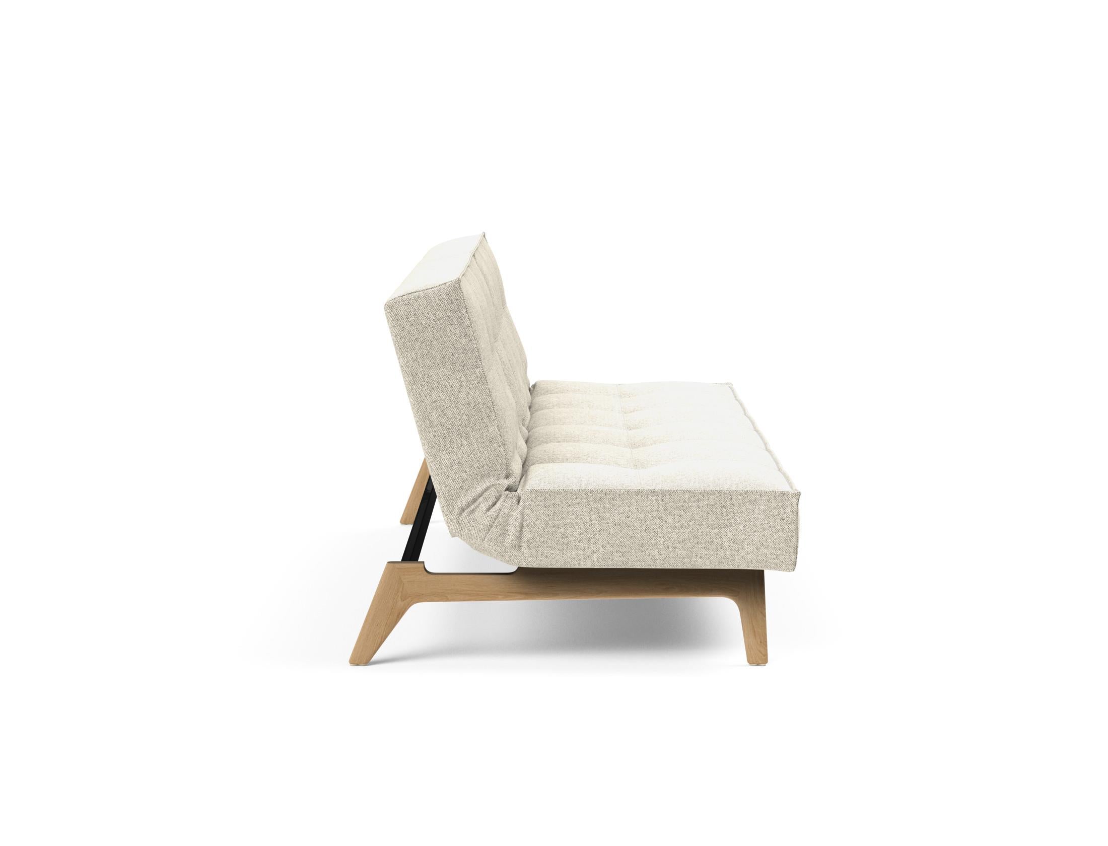 Das Splitback Sofabett 115 Eik von Innovation Living vereint stilvolle Eleganz mit Funktionalität – ideal für Gäste und kleine Räume.