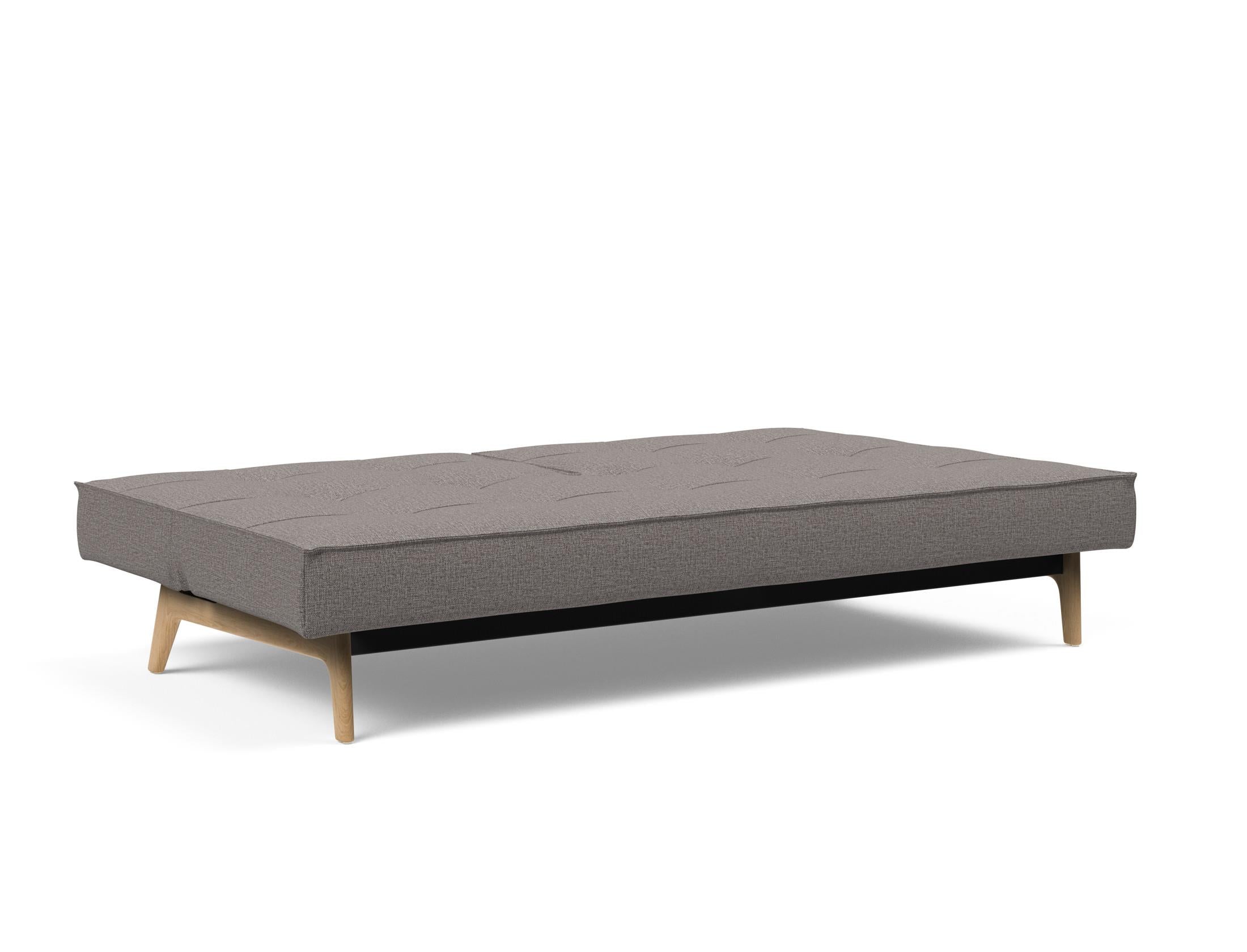 Das Splitback Sofabett 115 Eik von Innovation Living vereint stilvolle Eleganz mit praktischer Vielseitigkeit – ideal für Ihr Zuhause.