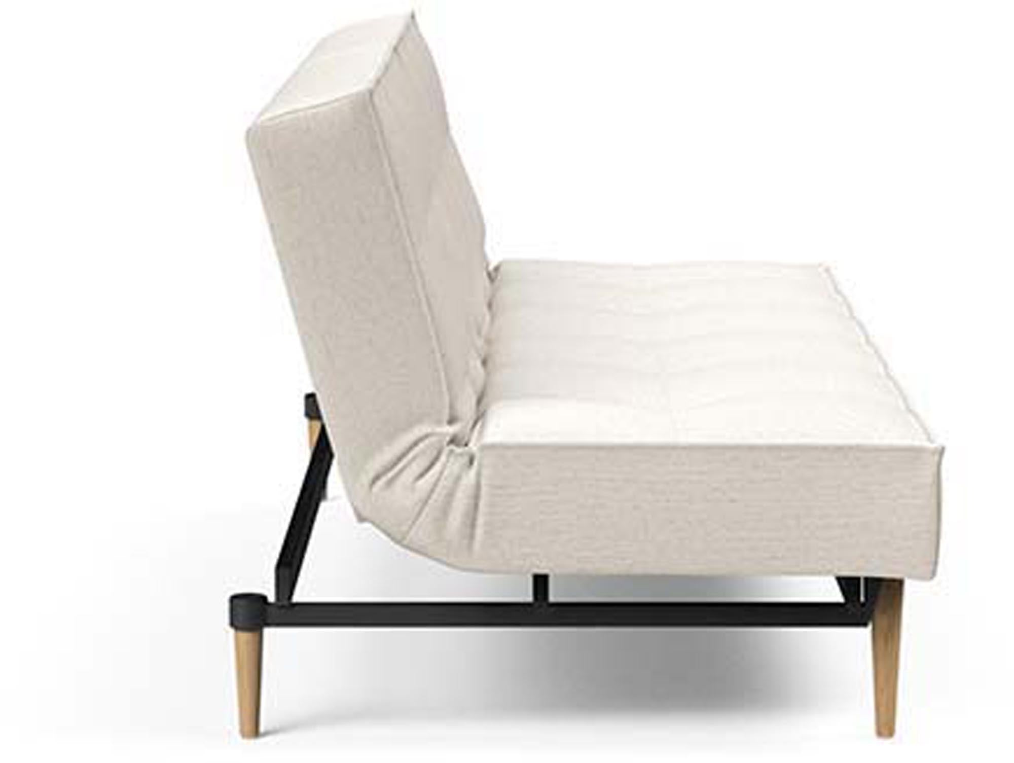Erleben Sie das stilvolle Splitback Sofabett 115 Styletto von Innovation Living – ideal für flexible Wohnlösungen und zeitgemäßes Design.