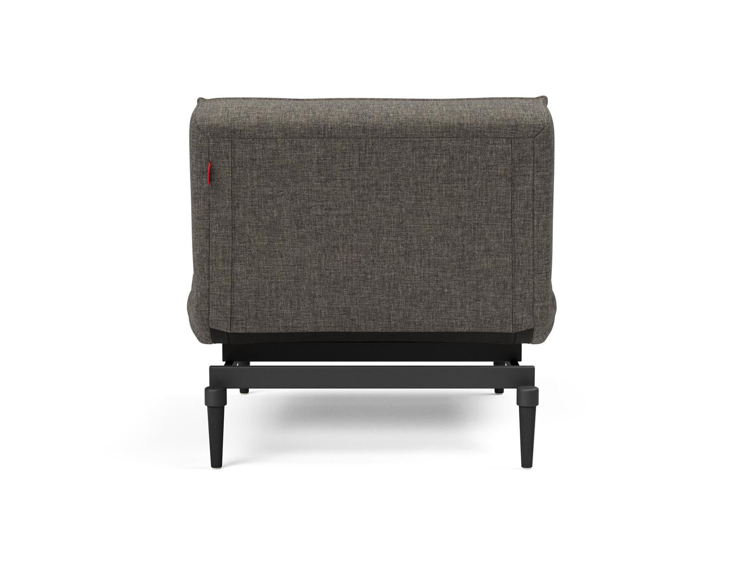 Entdecken Sie den eleganten Splitback Styletto Sessel von Innovation Living – ein perfektes Zusammenspiel aus Design, Komfort und Funktionalität.