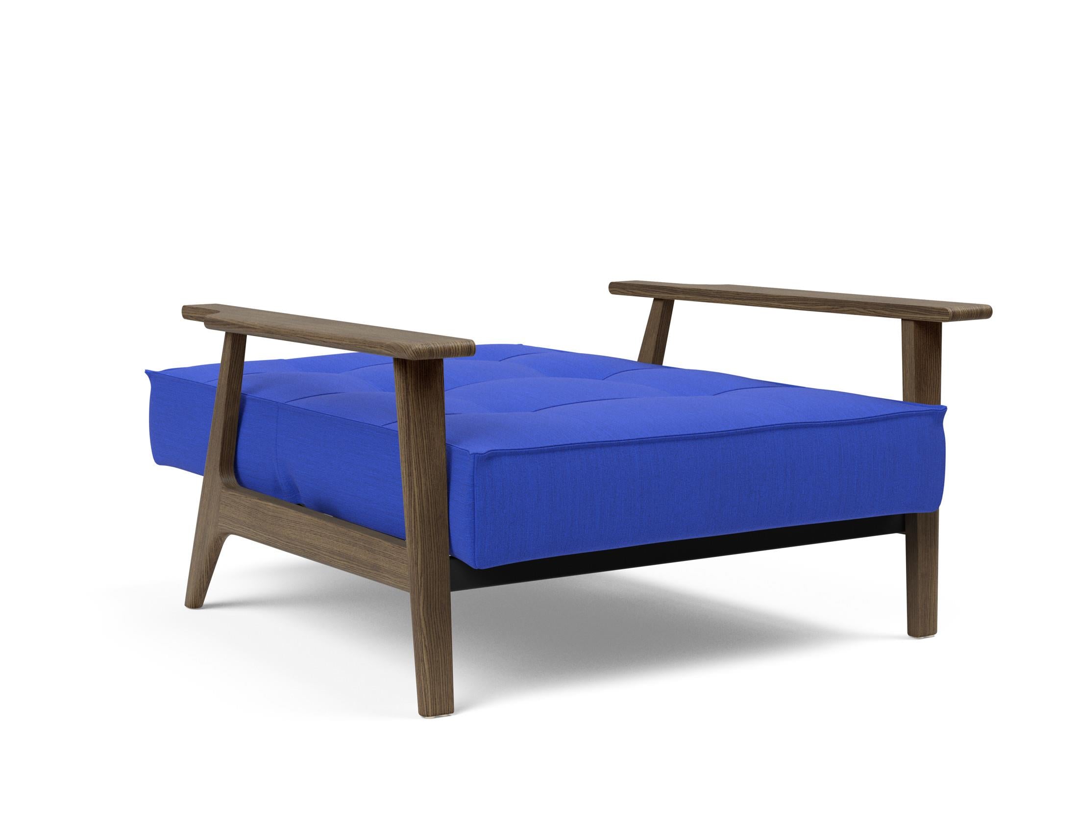 Erleben Sie den Splitback Frej Sessel von Innovation Living – ein elegantes, vielseitiges Möbelstück, das Design und Komfort vereint.