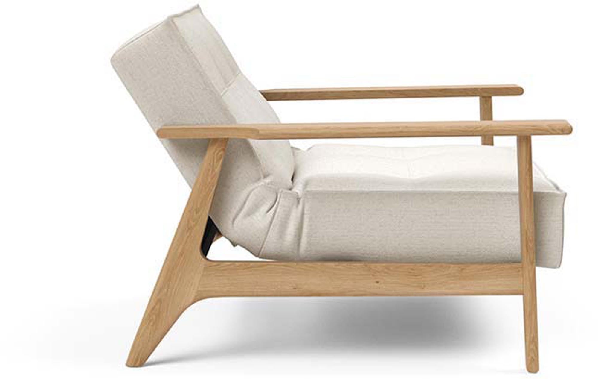 Erleben Sie den Splitback Frej Sessel: modernes dänisches Design, hochwertige Materialien und vielseitige Nutzungsmöglichkeiten für Ihr Zuhause.