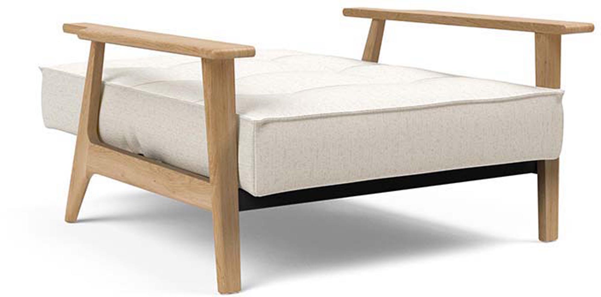 Erleben Sie den Splitback Frej Sessel: modernes dänisches Design, hochwertige Materialien und vielseitige Nutzungsmöglichkeiten für Ihr Zuhause.