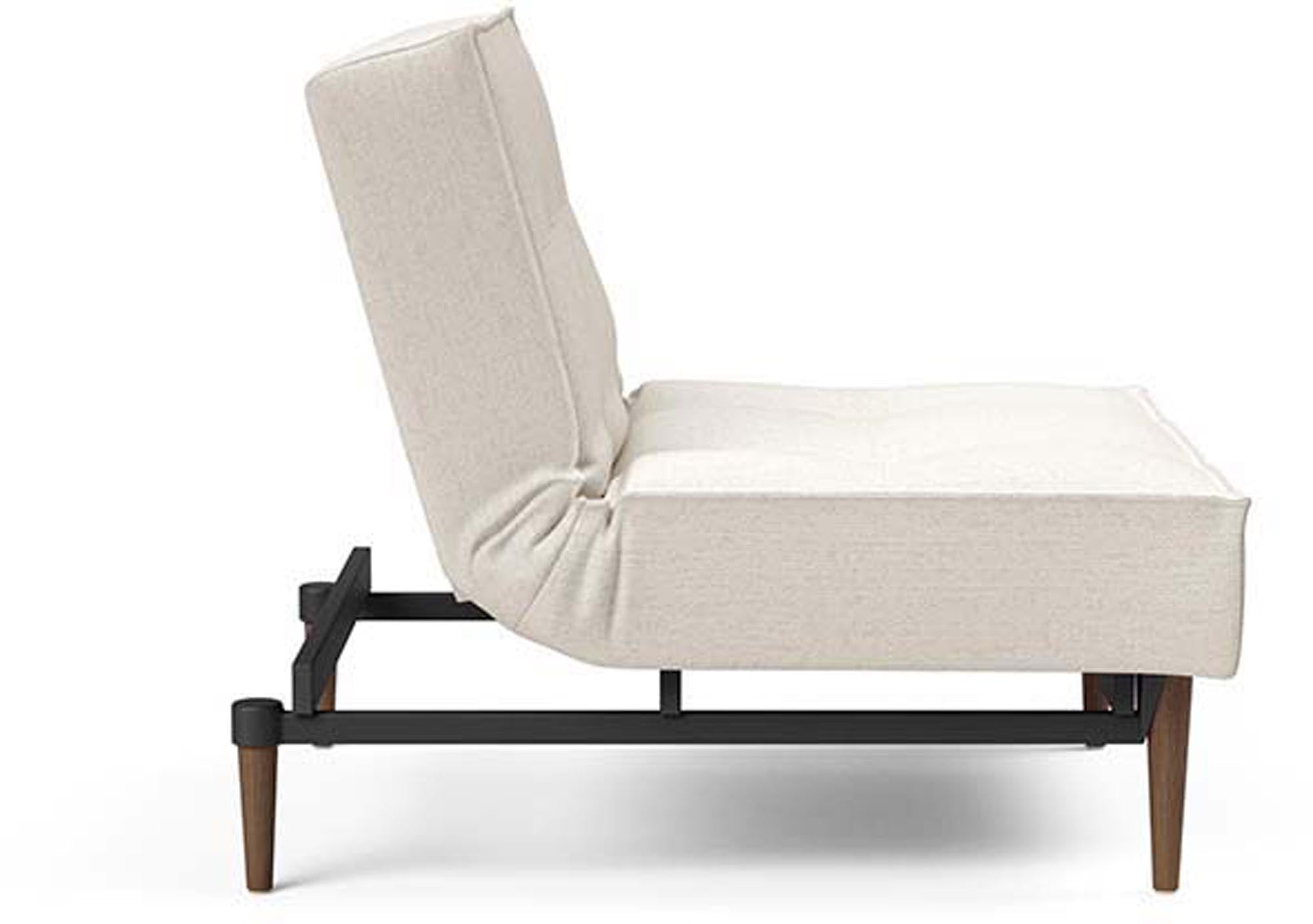 Entdecken Sie den eleganten Splitback Styletto Sessel von Innovation Living – ein perfektes Zusammenspiel aus Design, Komfort und Funktionalität.