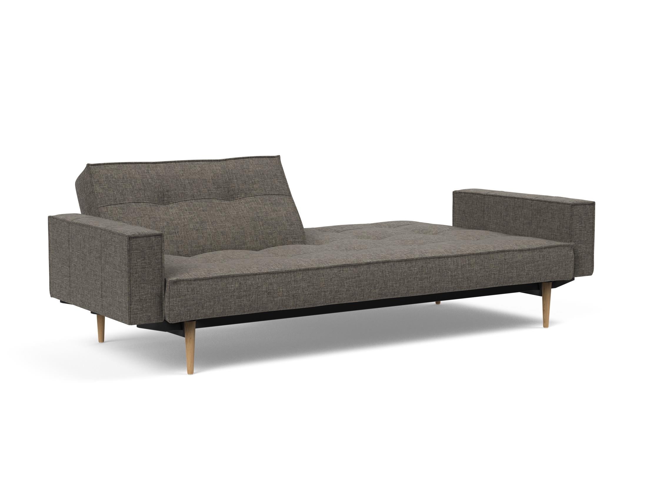 Das Splitback Sofabett 115 Styletto vereint elegantes Design mit praktischer Funktionalität. Ideal für Wohnzimmer und Gästezimmer.